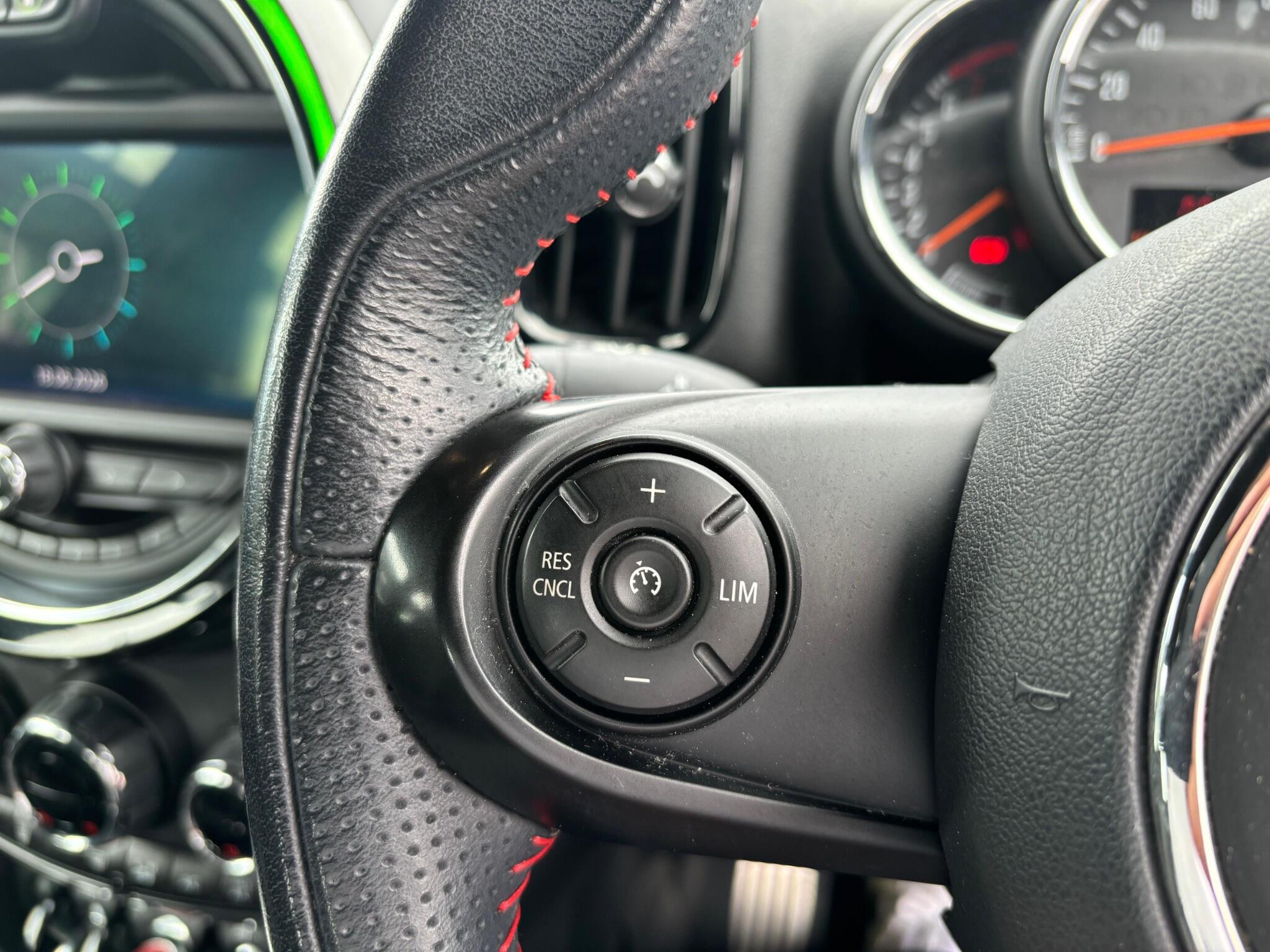 Mini Countryman view 10