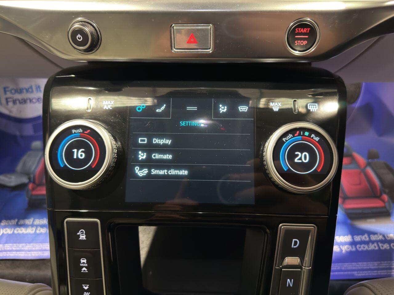 Jaguar I-Pace view 32