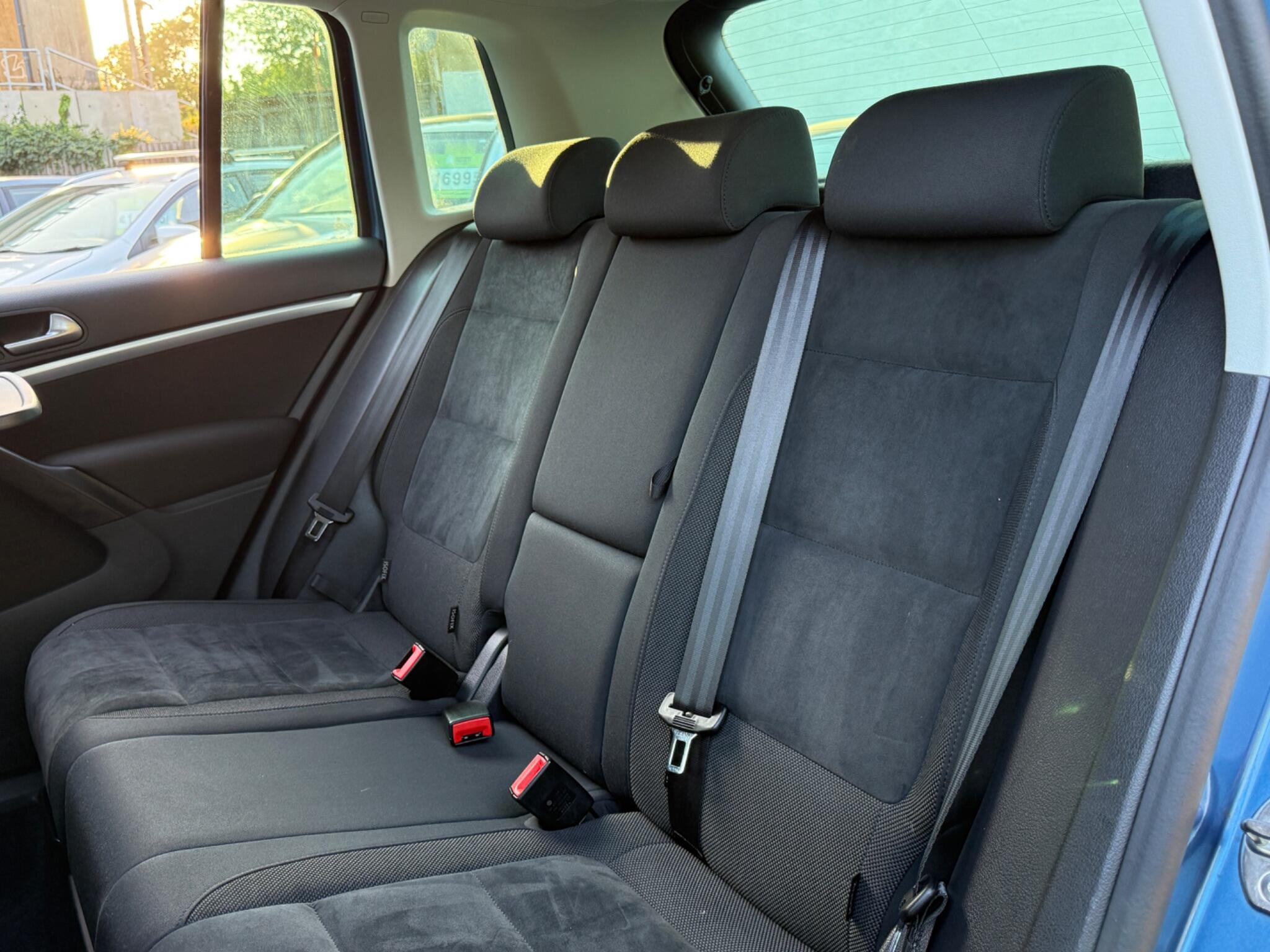 Volkswagen Tiguan - Image 58