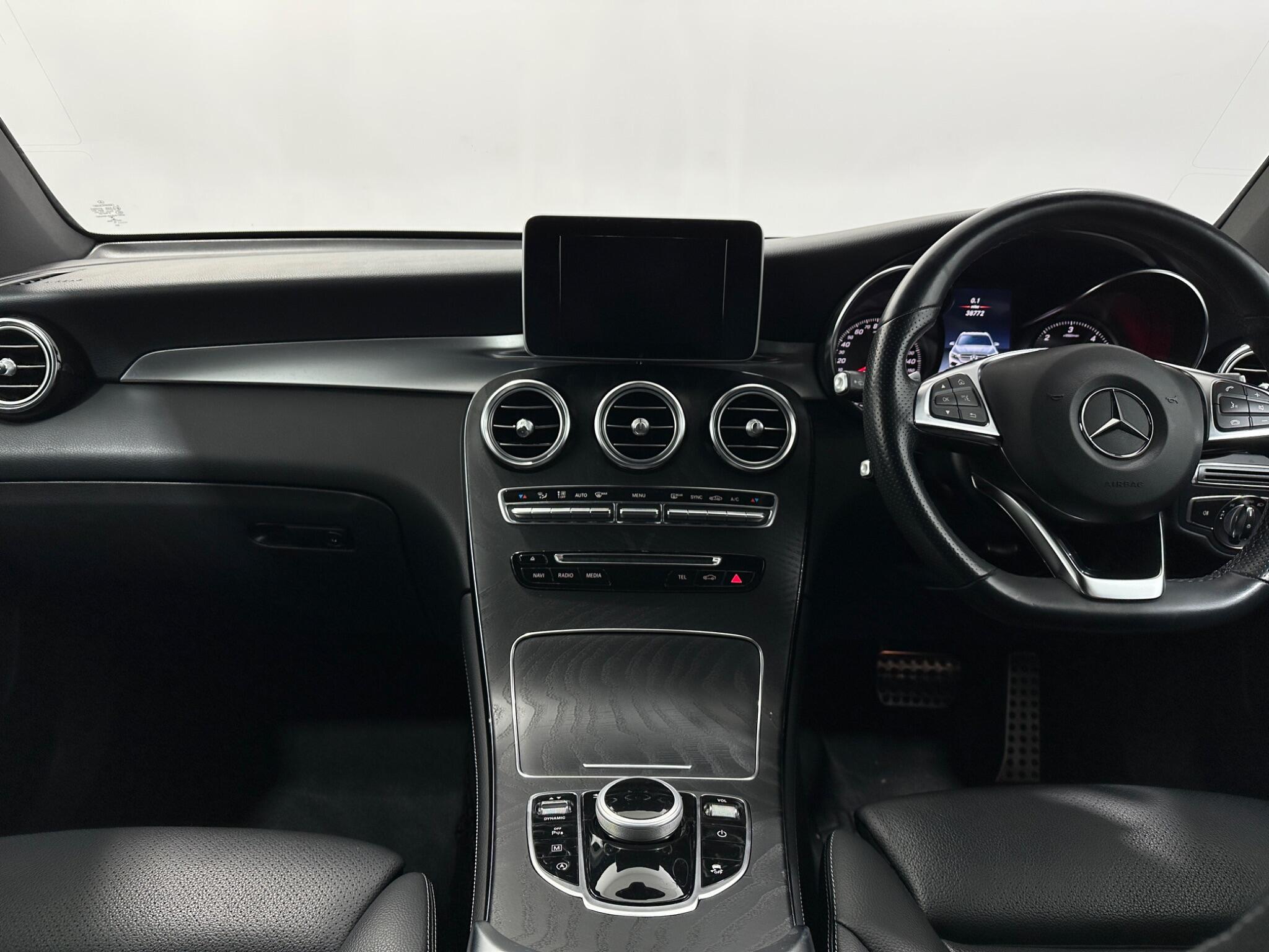 Mercedes-Benz GLC view 21