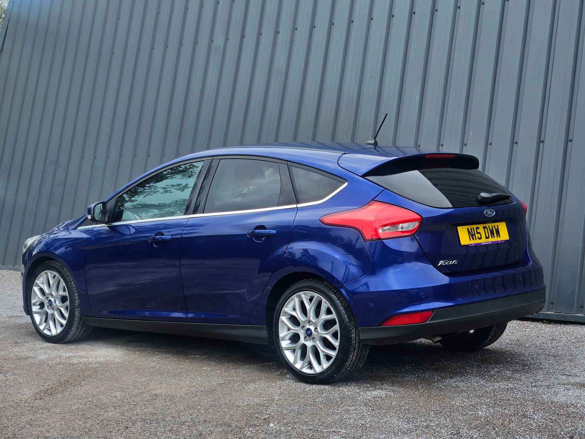 2017 Ford Focus image 10