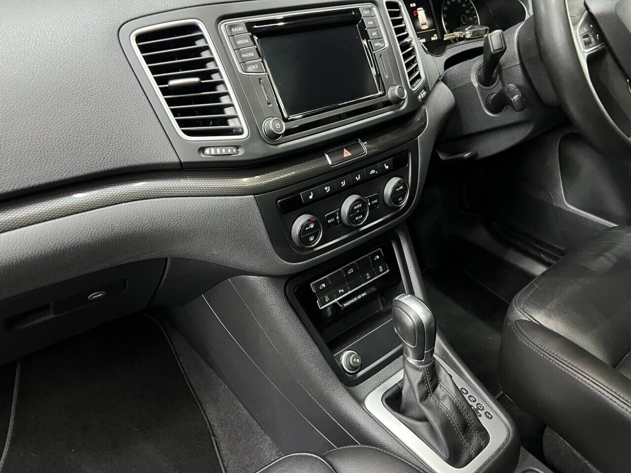 SEAT Alhambra view 32