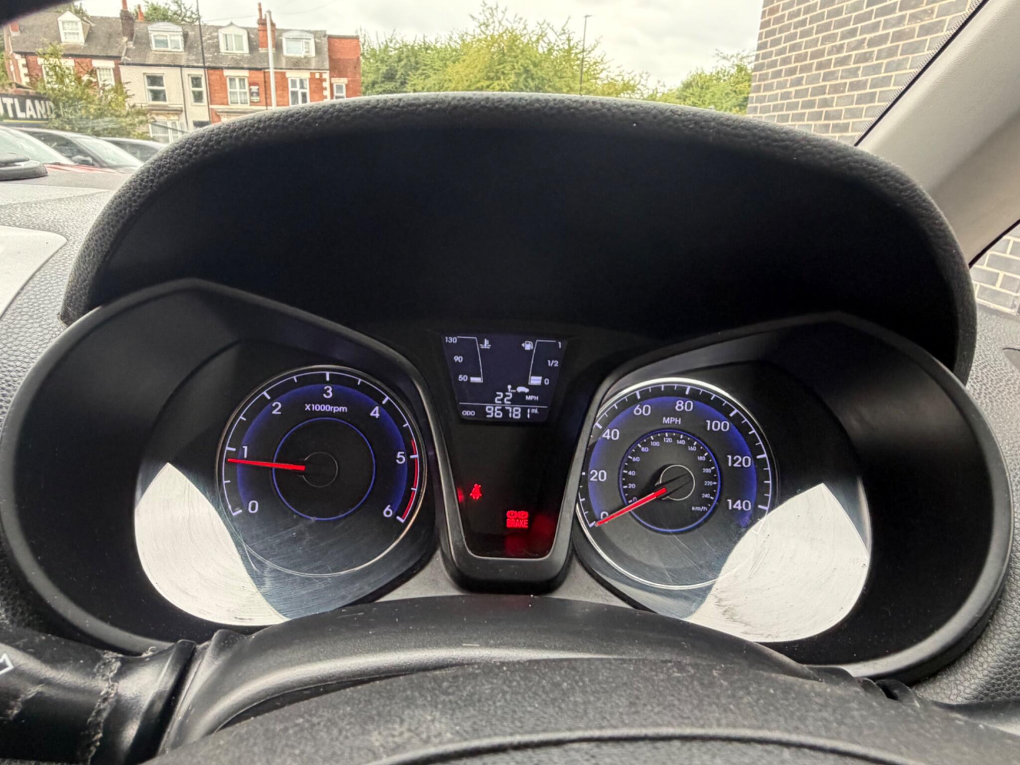 Hyundai Ix20 view 31