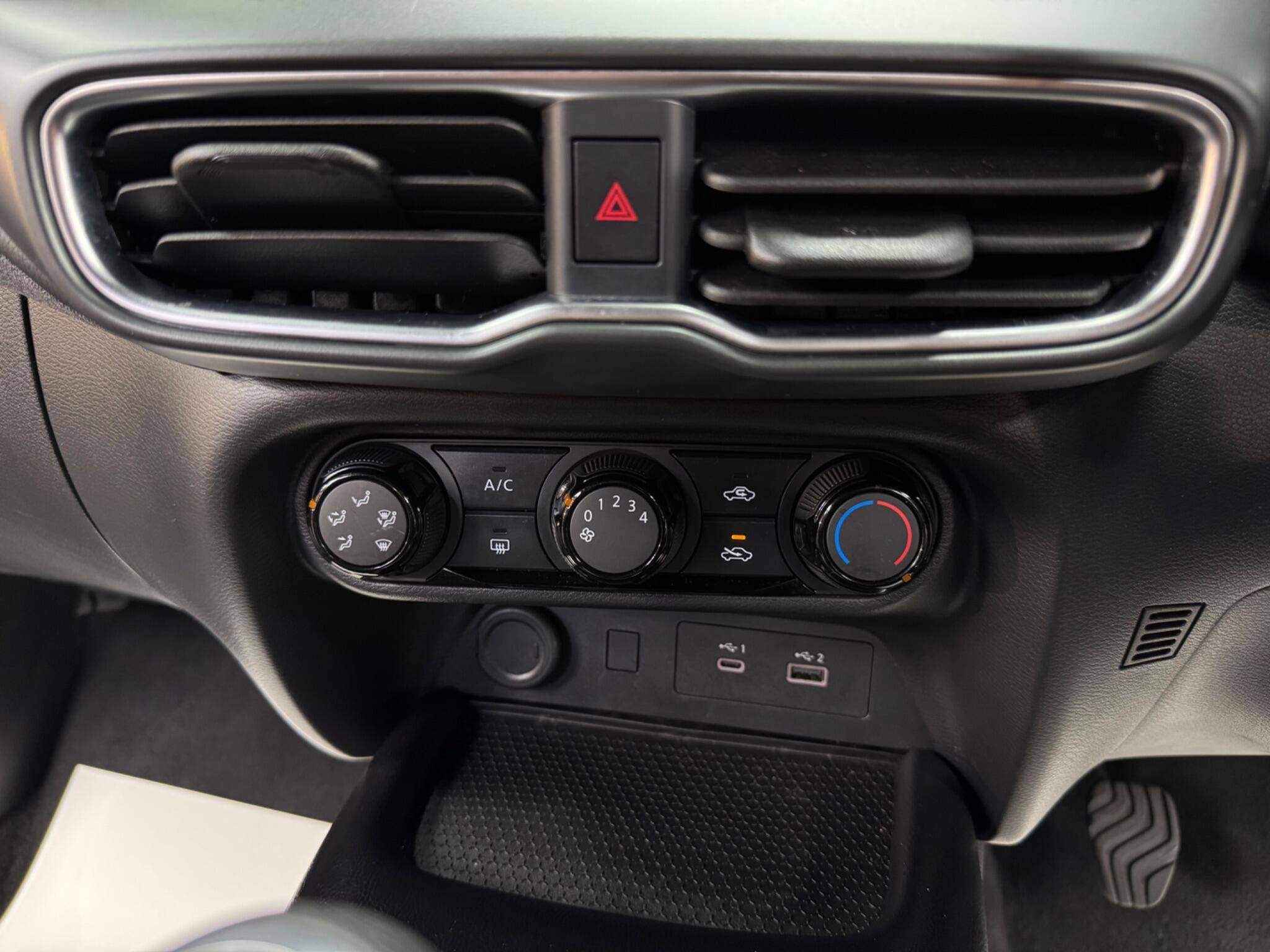 Nissan Juke view 43