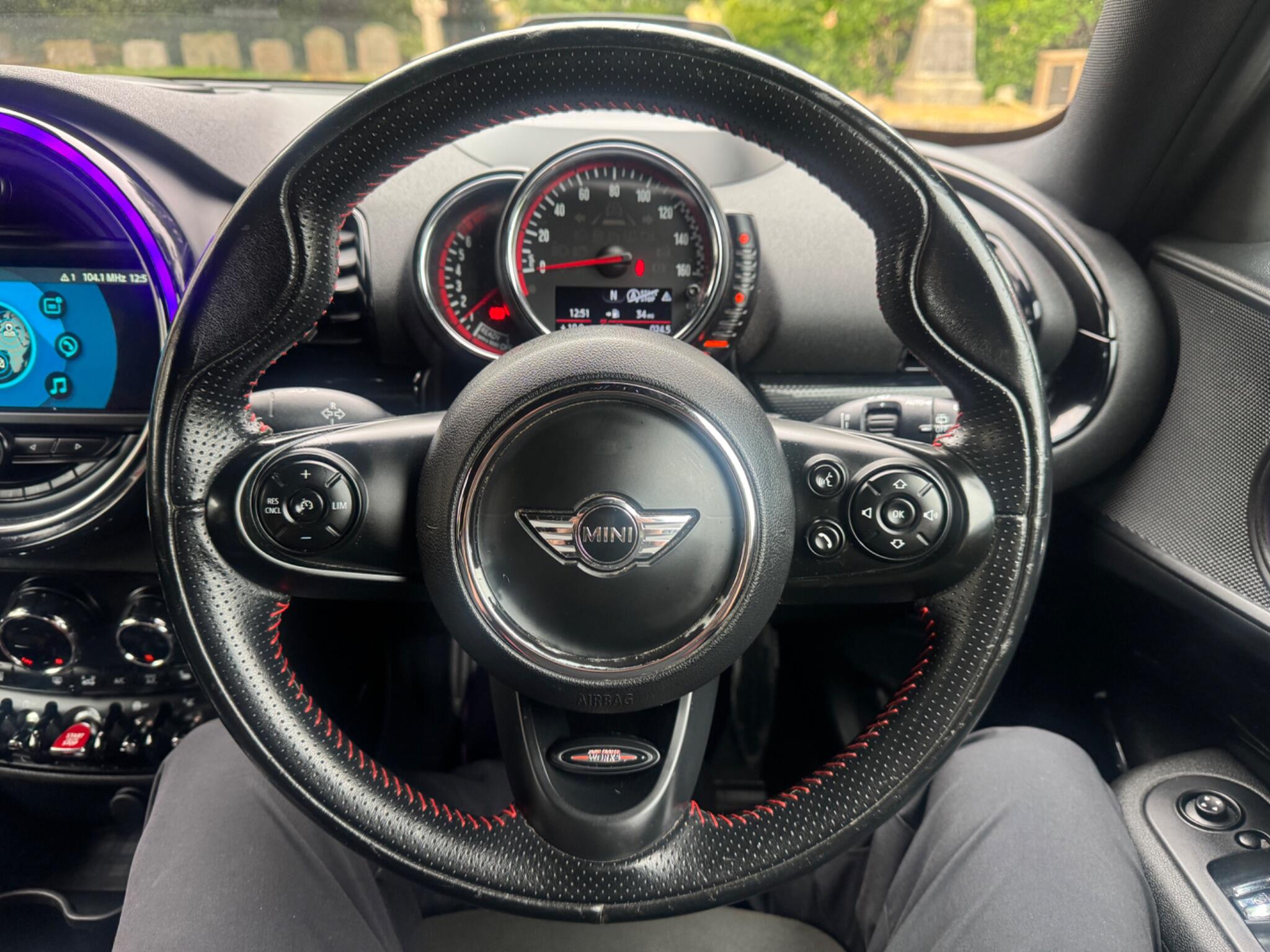 Mini Clubman view 55