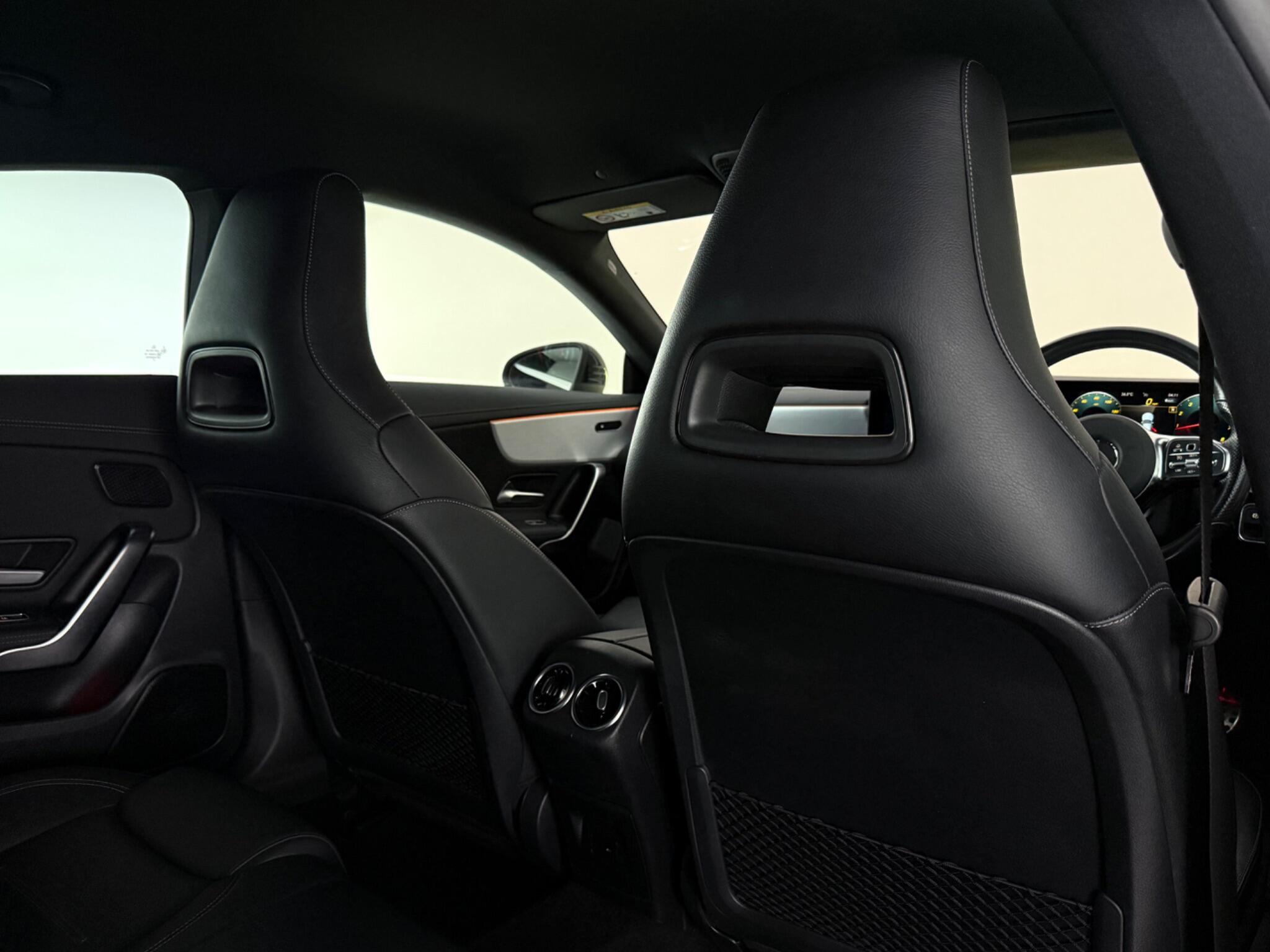 Mercedes-Benz Cla view 33
