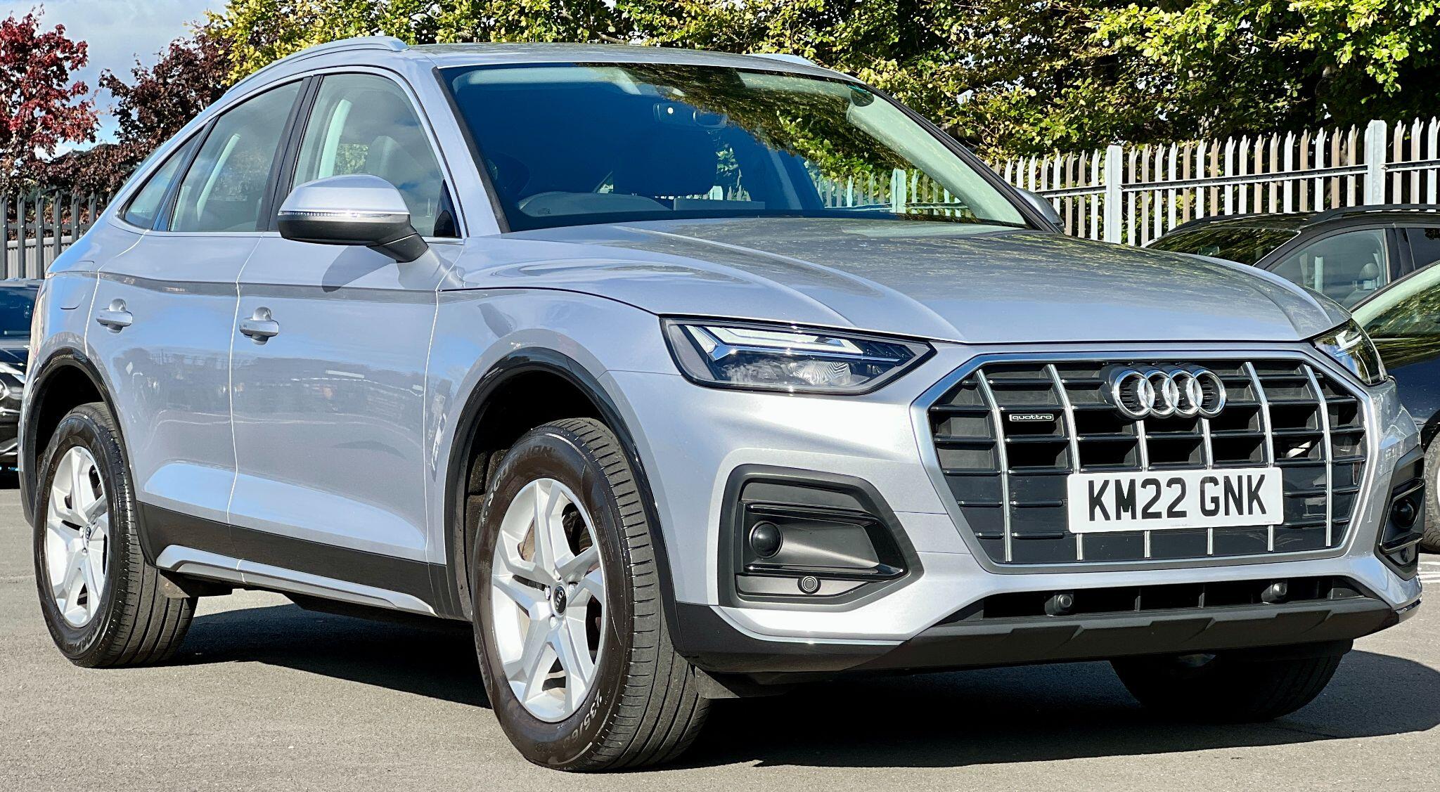 Audi Q5 view 6