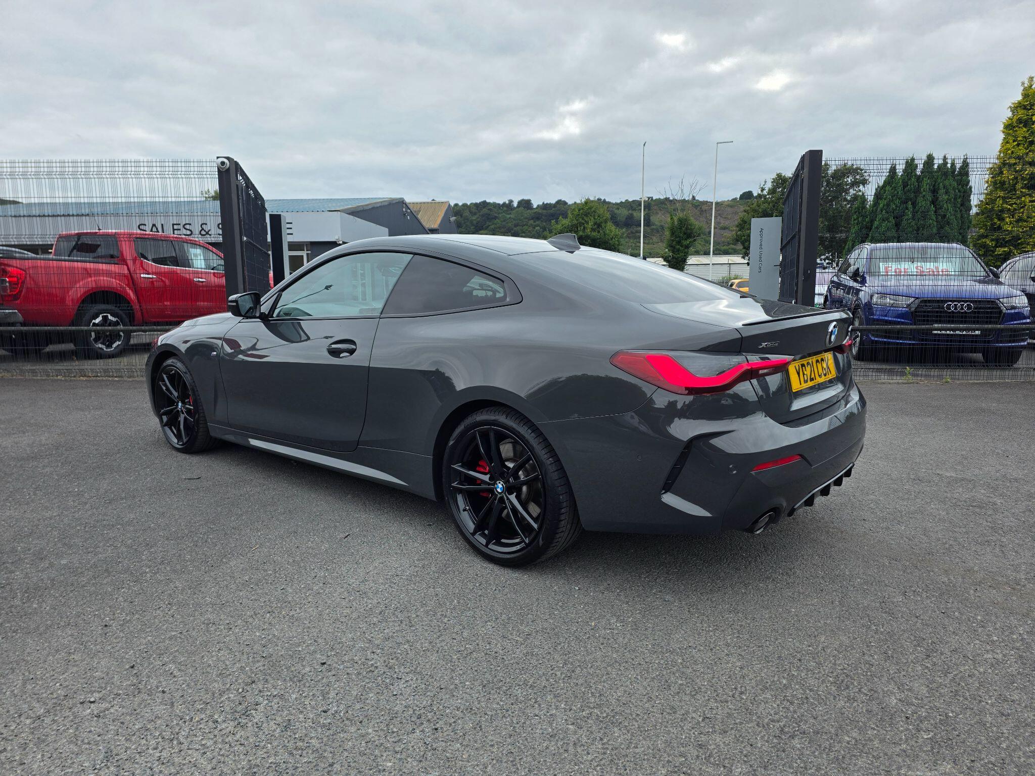 BMW 4 Series view 2