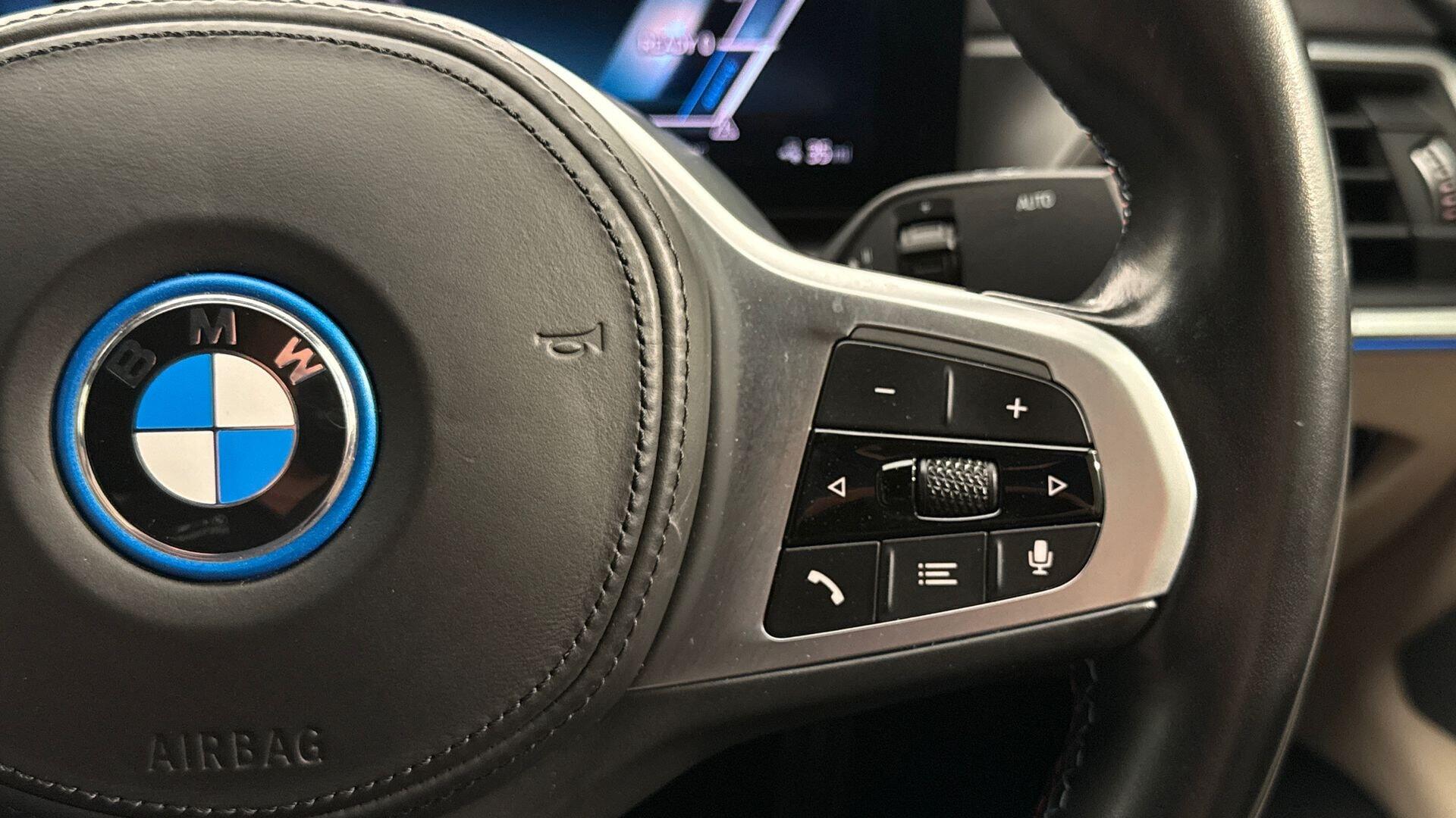BMW I4 view 19