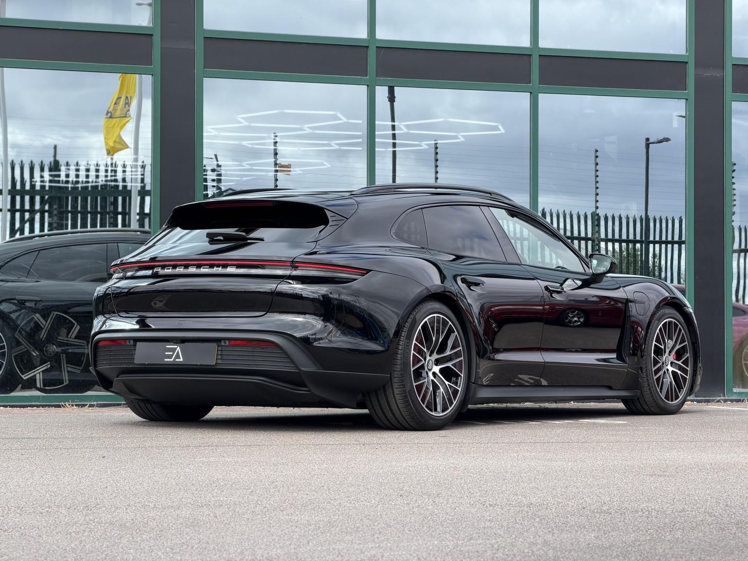 Porsche Taycan view 35