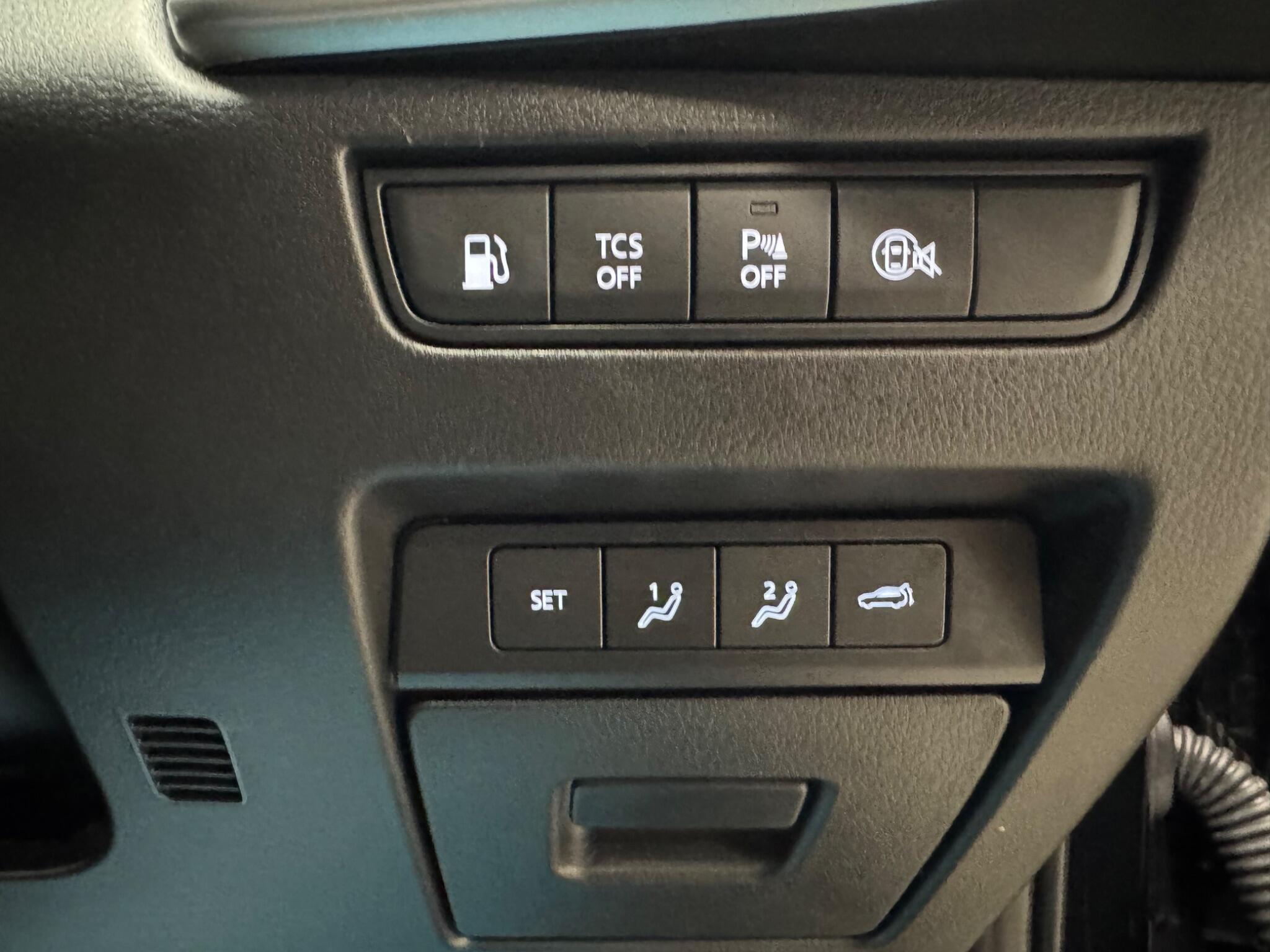 Mazda CX-60 view 14
