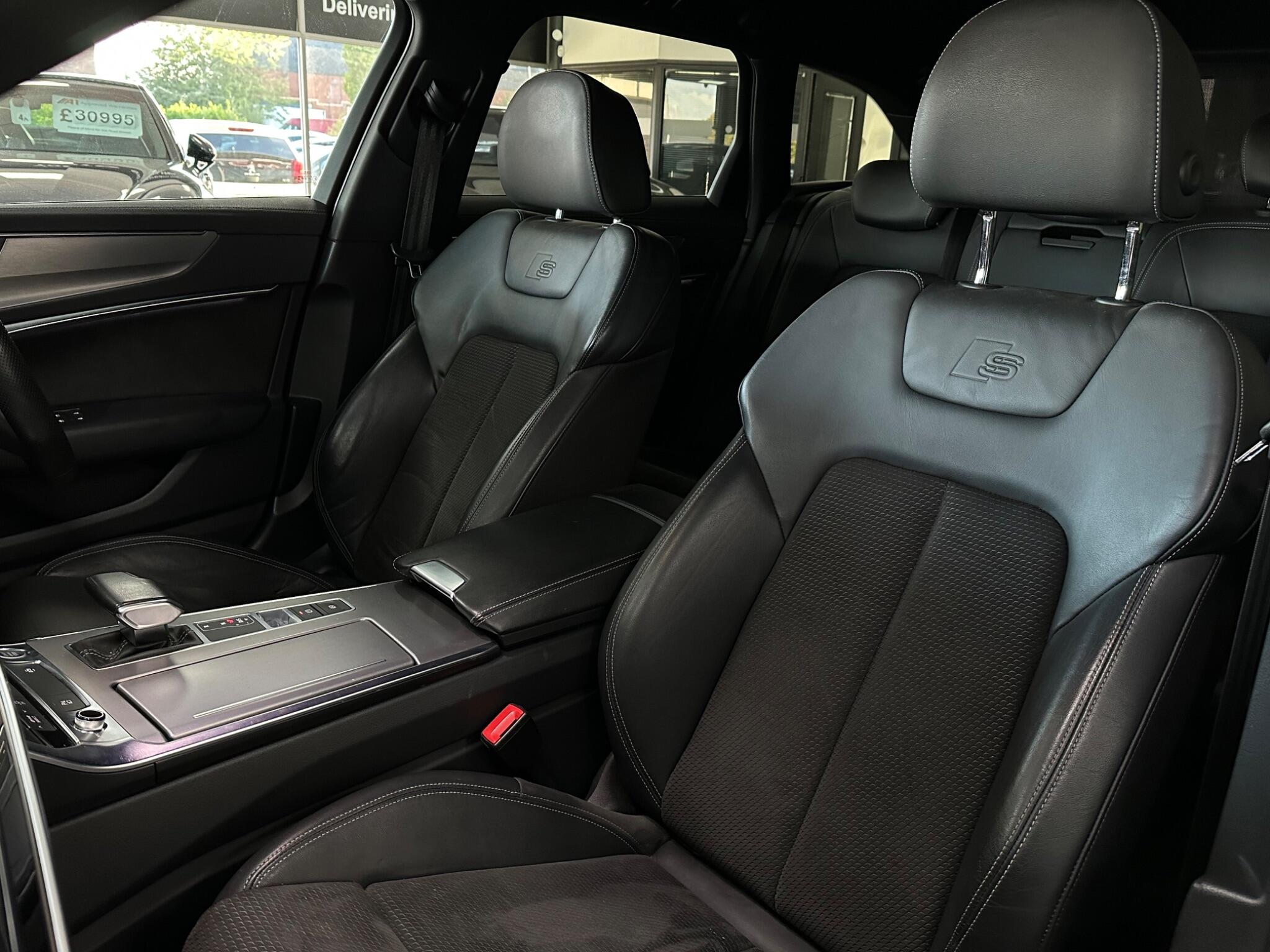 Audi A6 Avant view 40