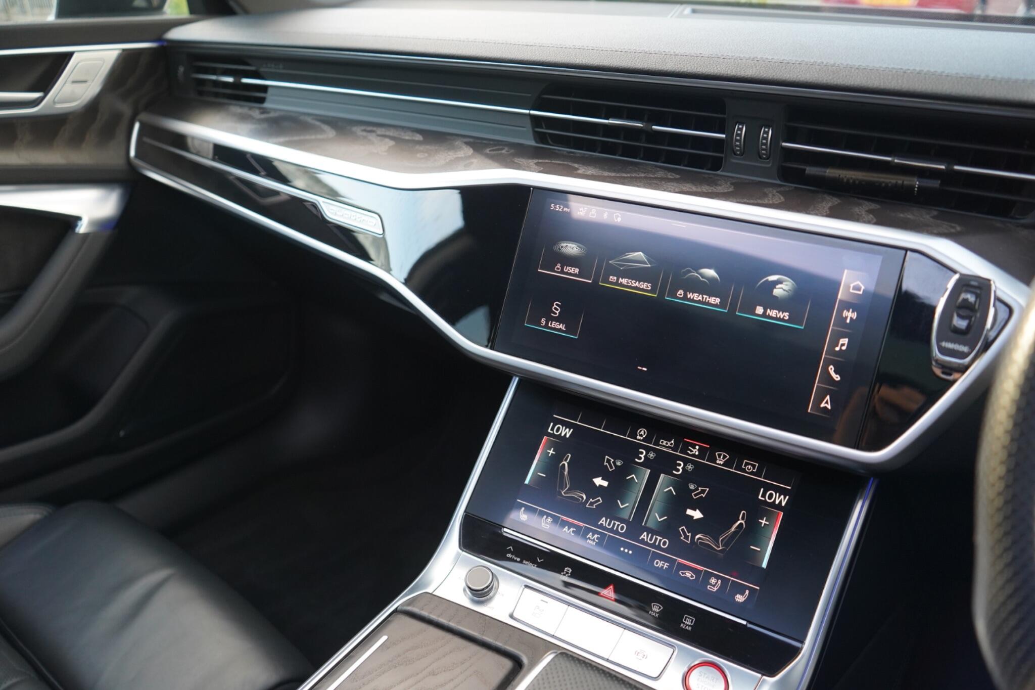 Audi RS7 view 22