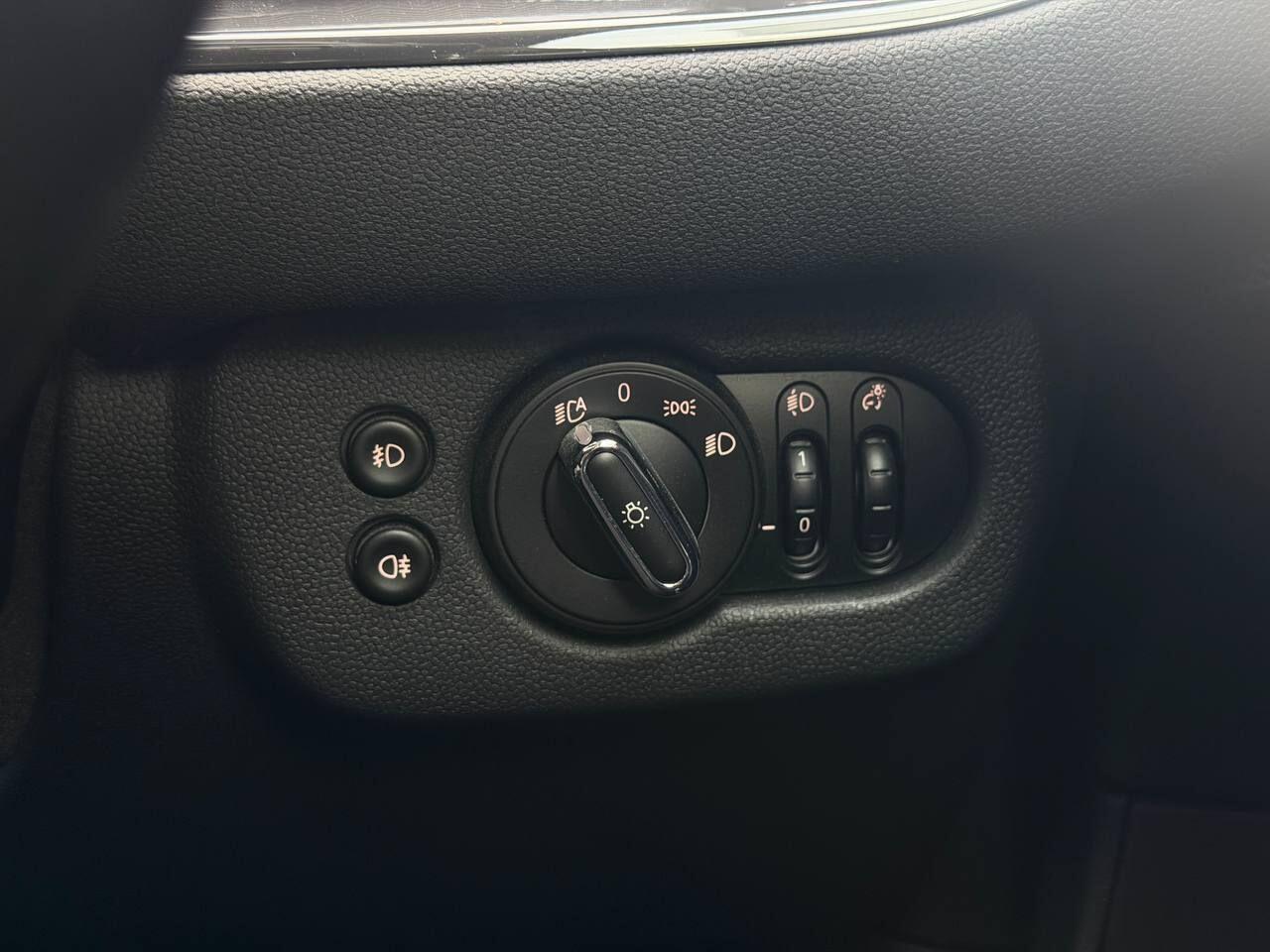 MINI Clubman view 34