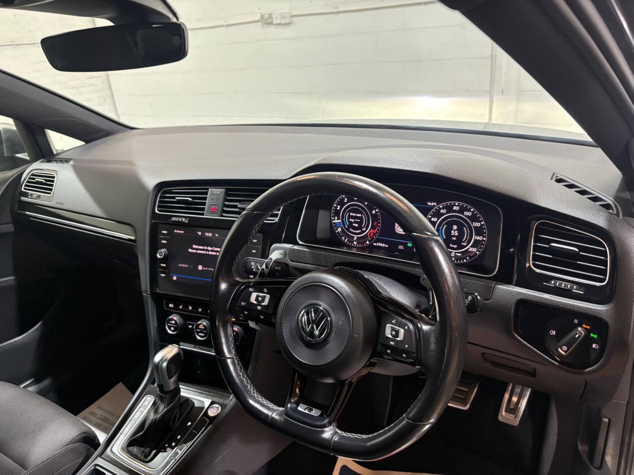 Volkswagen Golf view 69