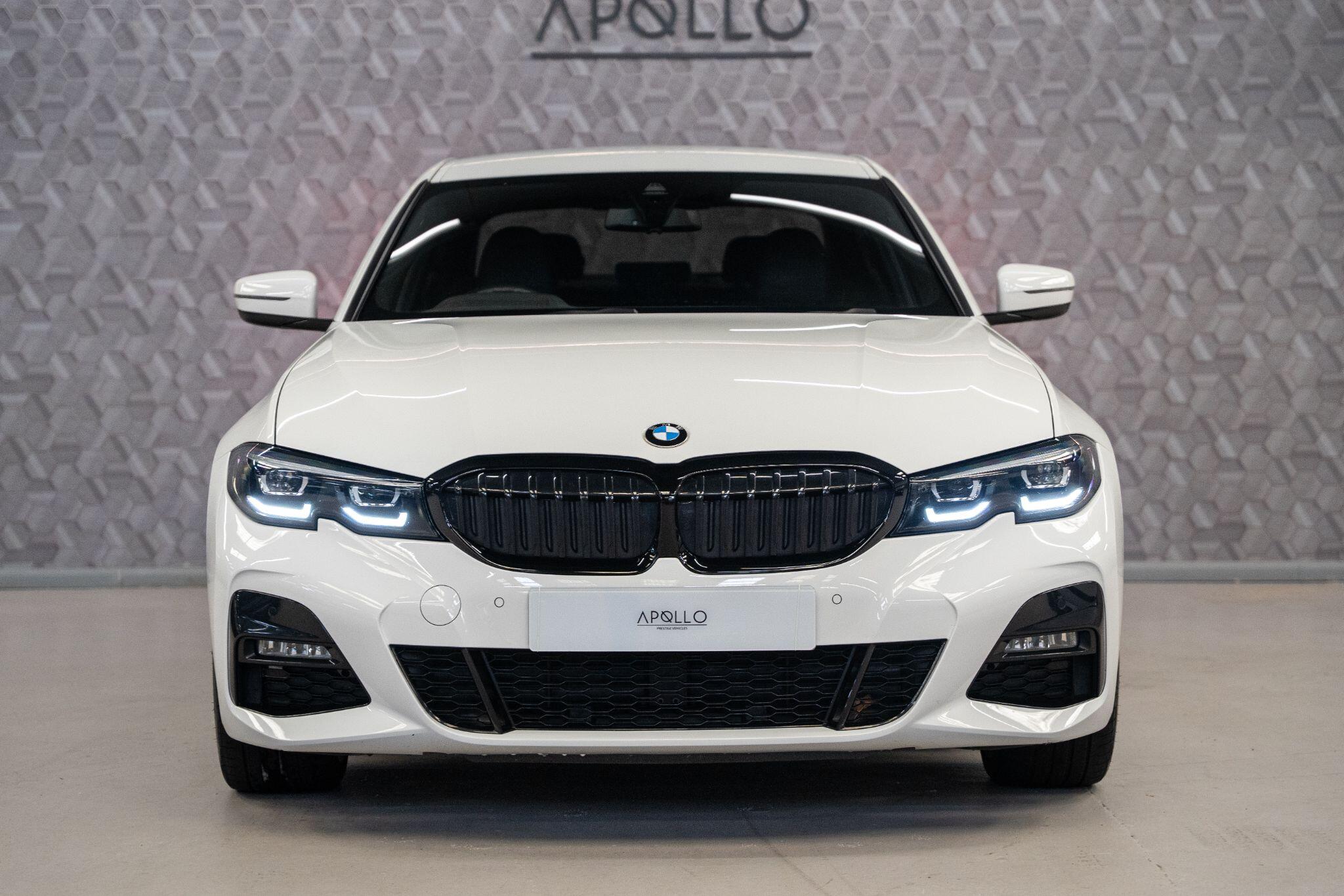 BMW 3 Series view 3