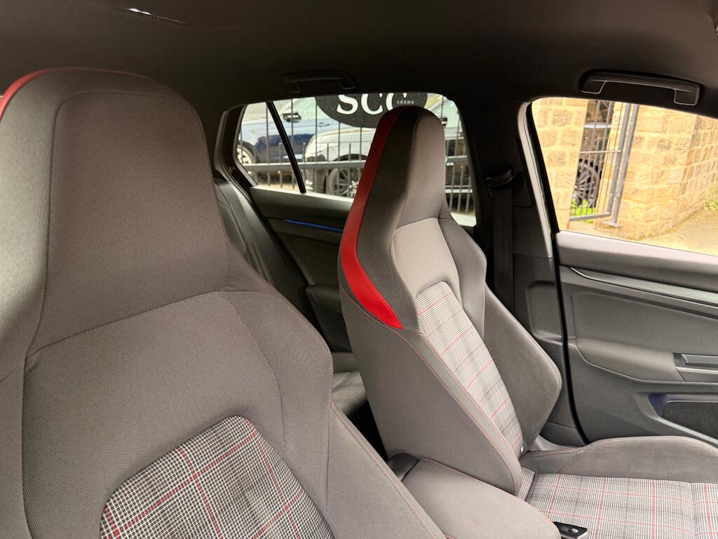 Volkswagen Golf view 38