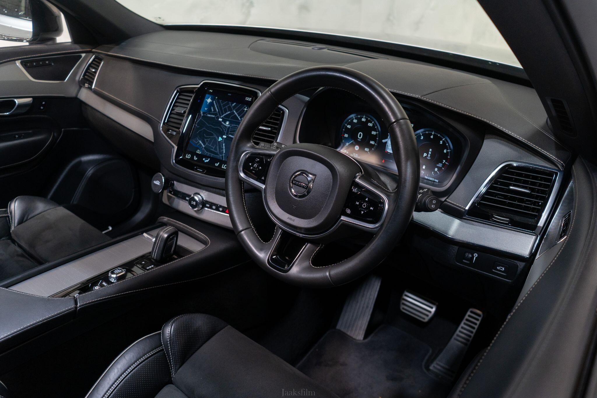 Volvo XC90 view 41