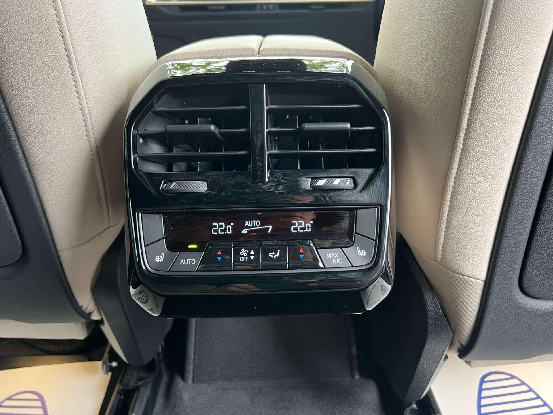 BMW iX view 41