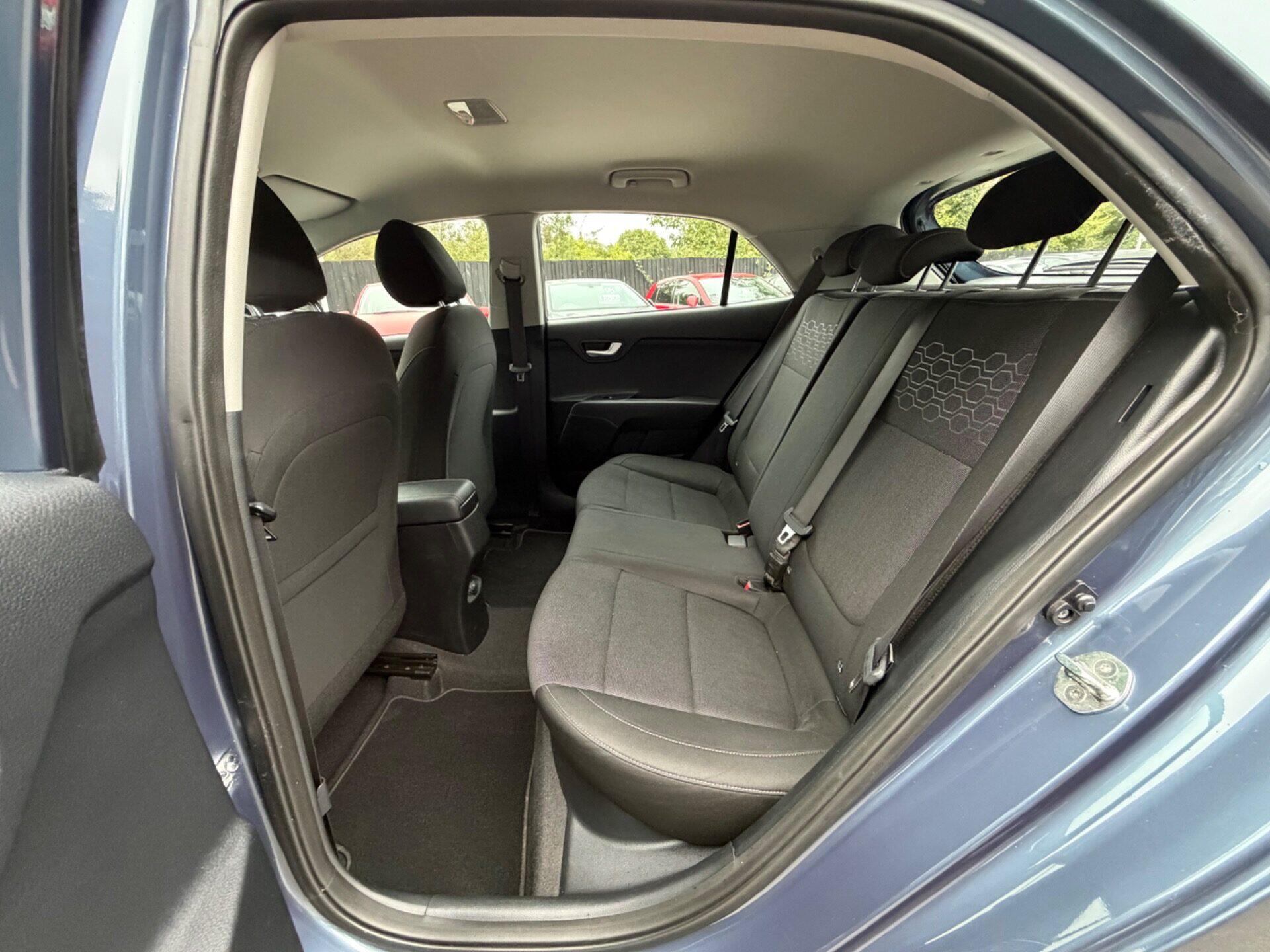 Kia Rio view 27