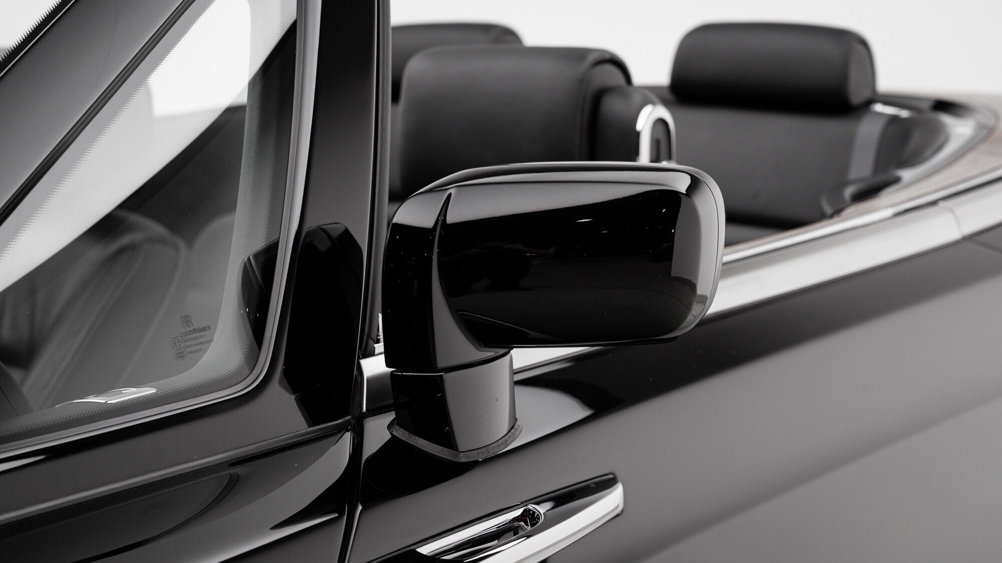 Rolls-Royce Phantom view 29