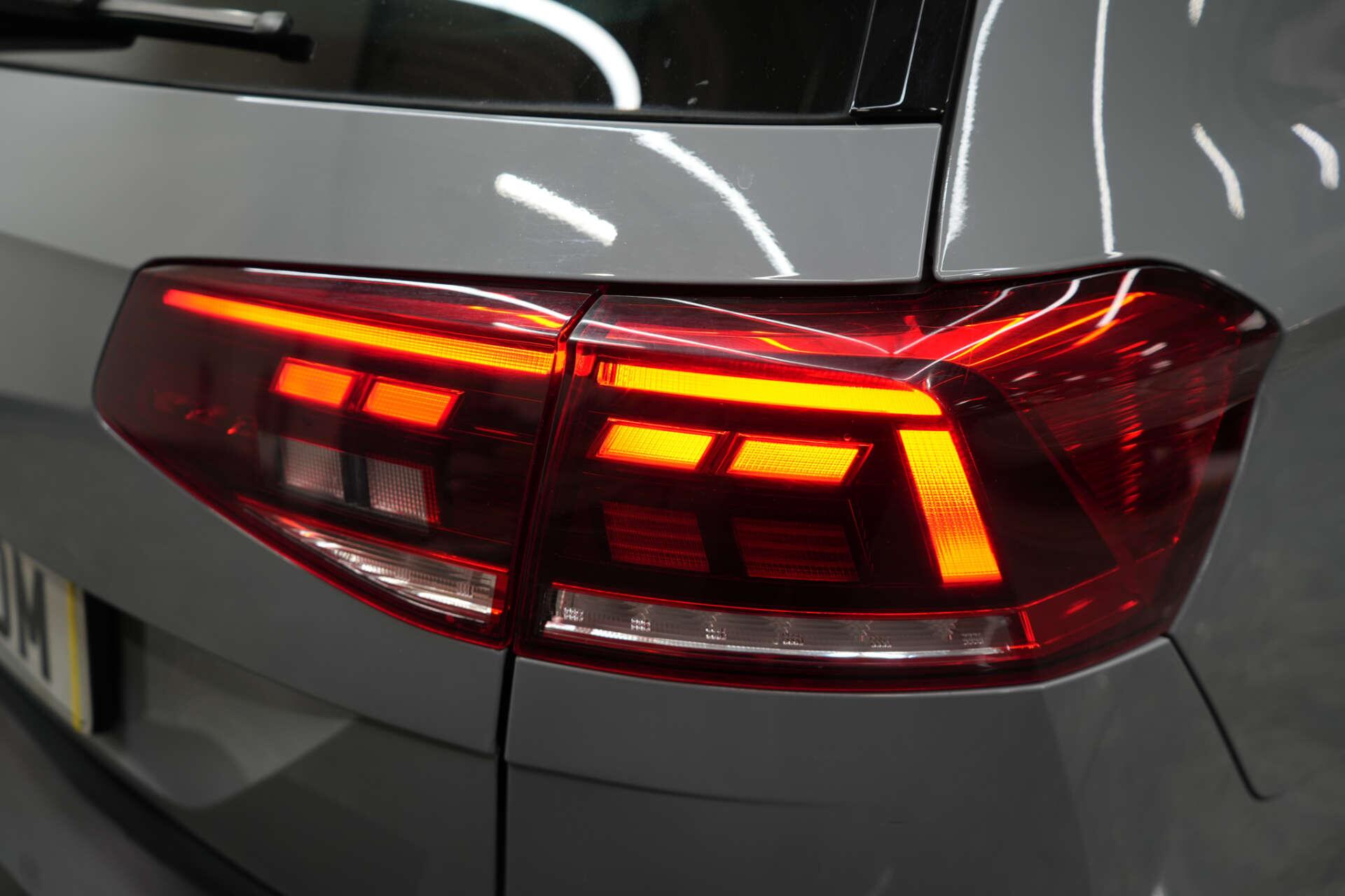 Volkswagen Passat view 44