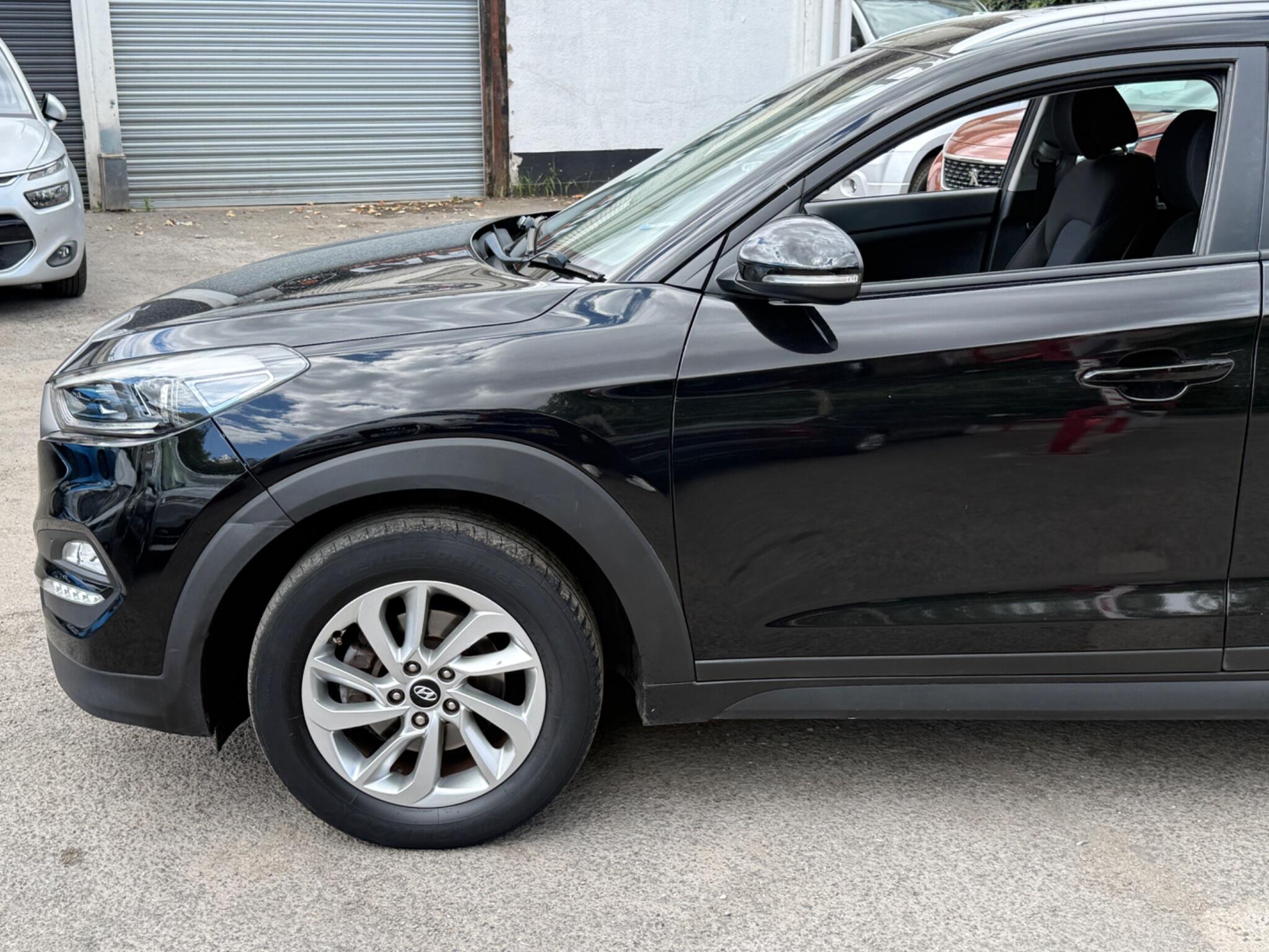 Hyundai TUCSON - Image 11