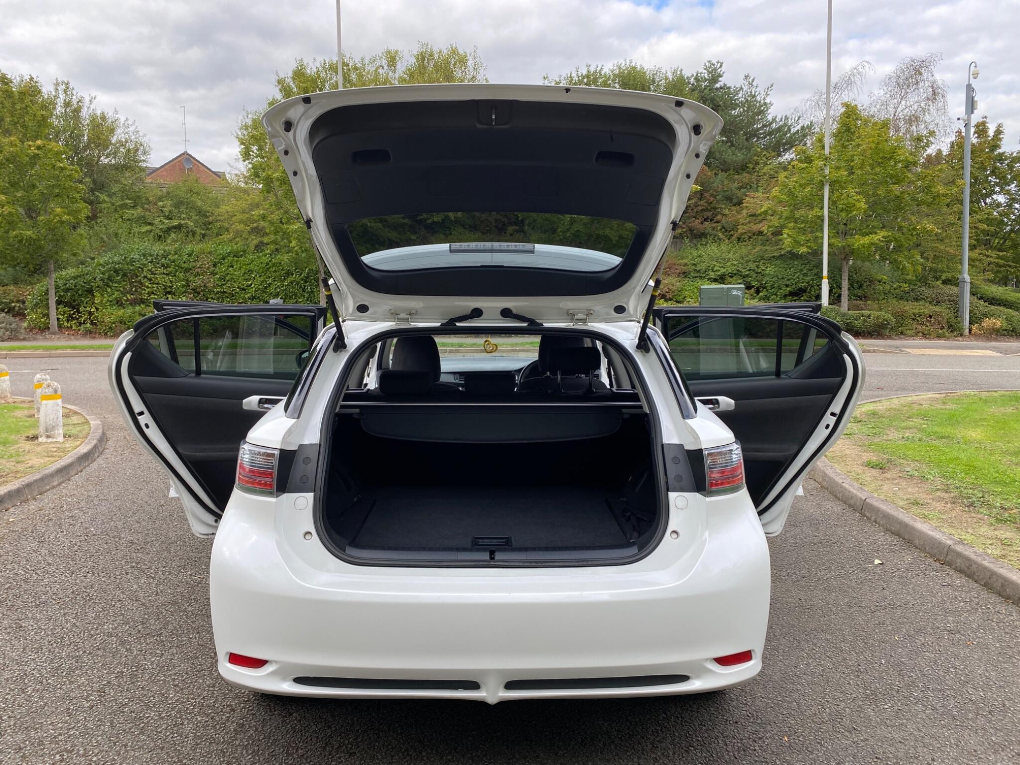 Lexus CT view 30