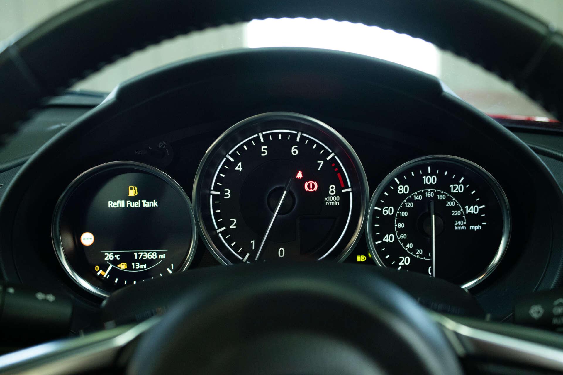 Mazda MX-5 view 37