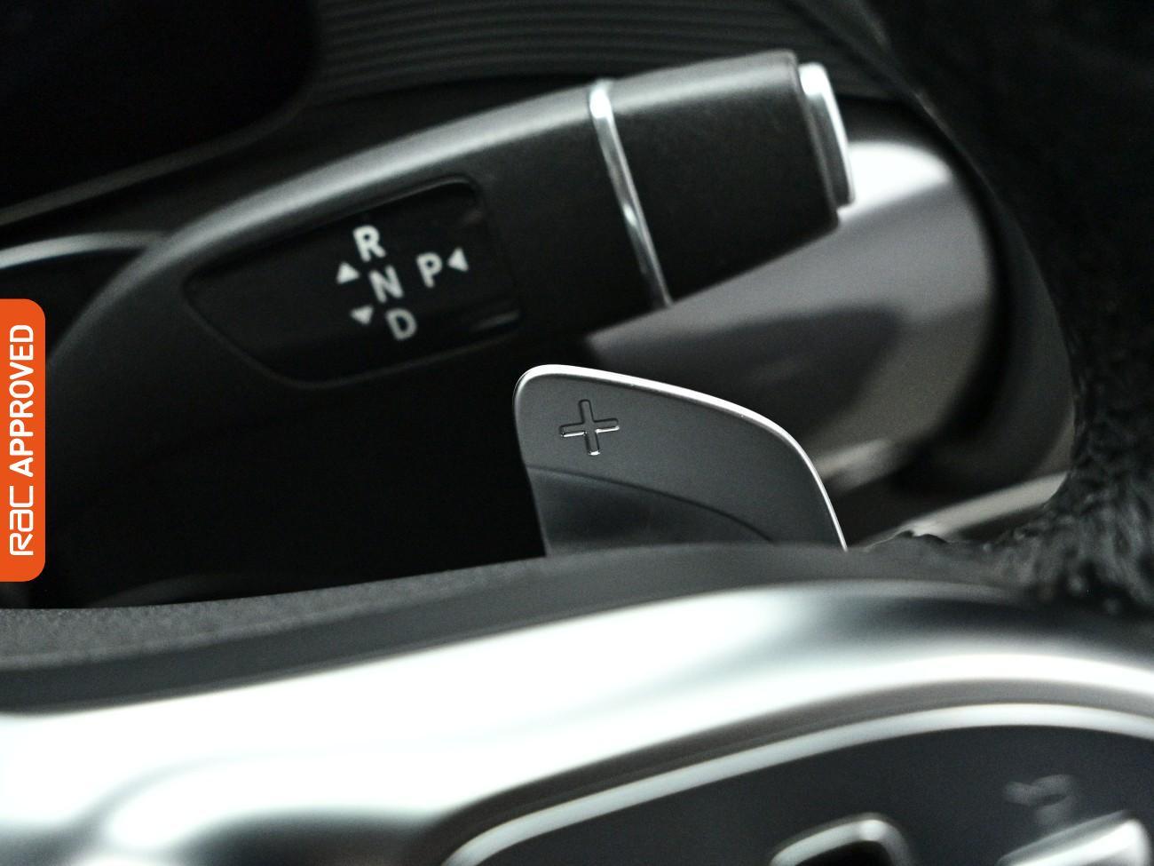 Mercedes-Benz Eqc view 24