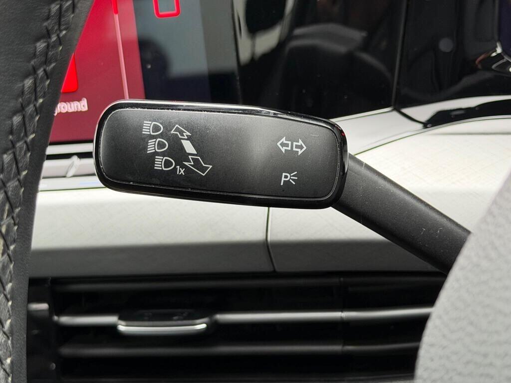 Volkswagen Golf view 47