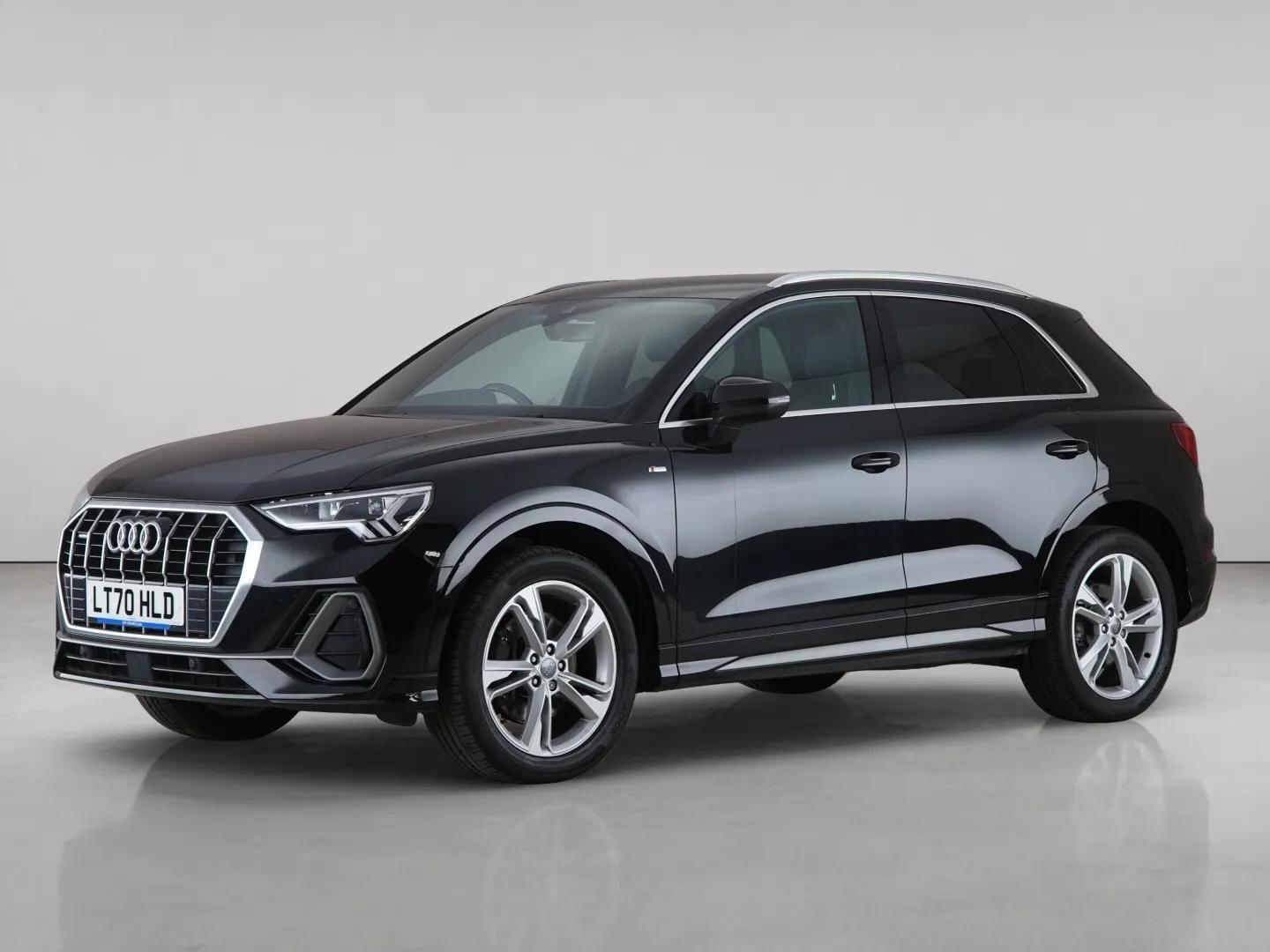 Audi Q3 view 2
