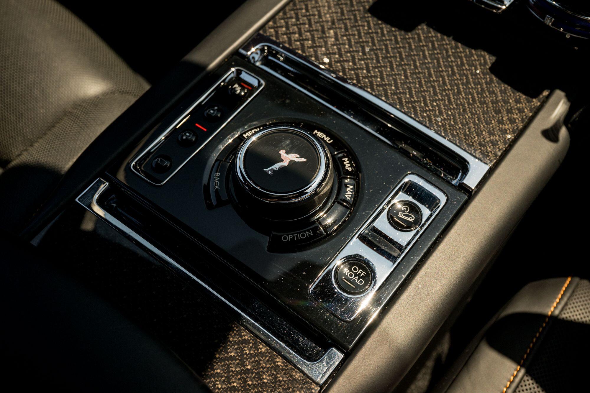 Rolls-Royce Cullinan view 74