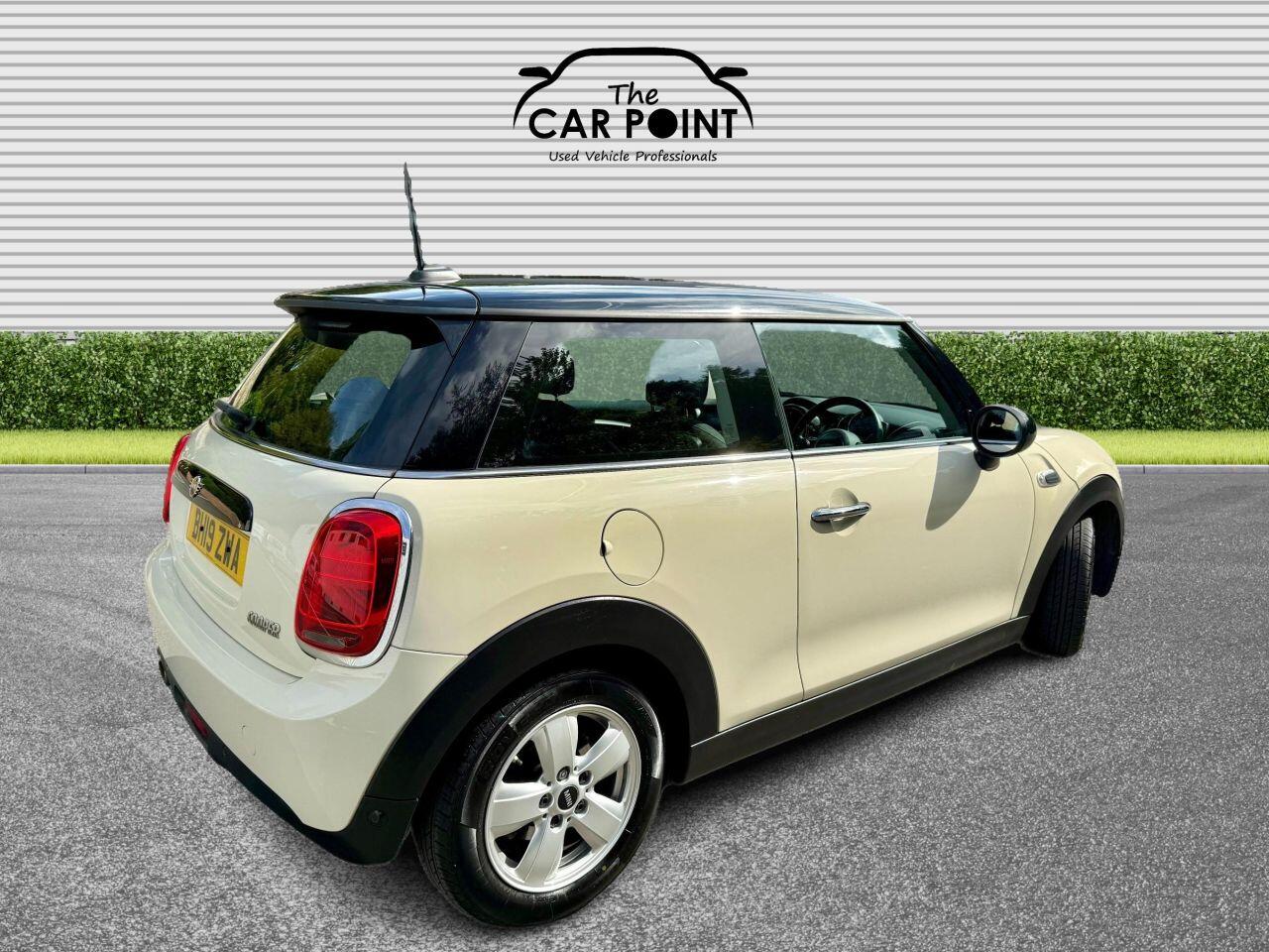 Mini Hatch view 14