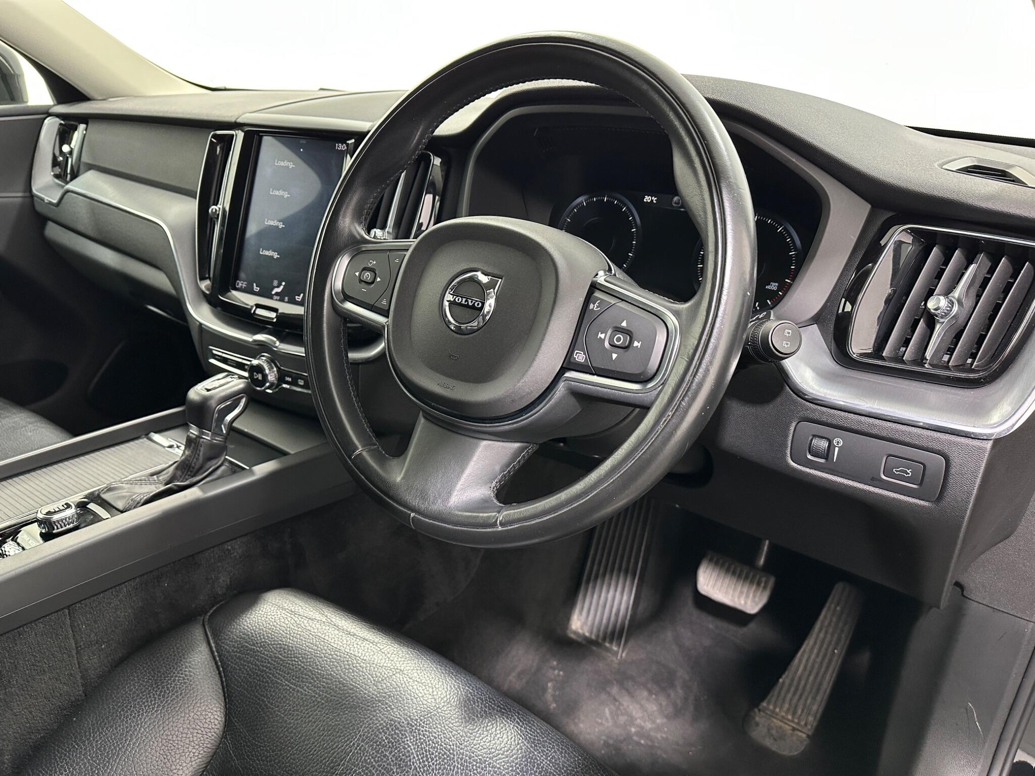 Volvo XC60 view 11