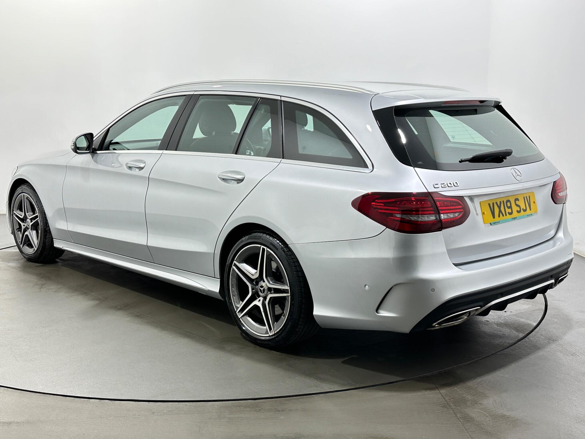 Mercedes-Benz C-Class view 6