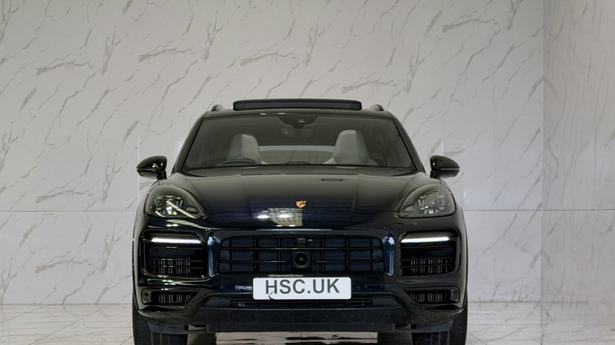 Porsche Cayenne view 2