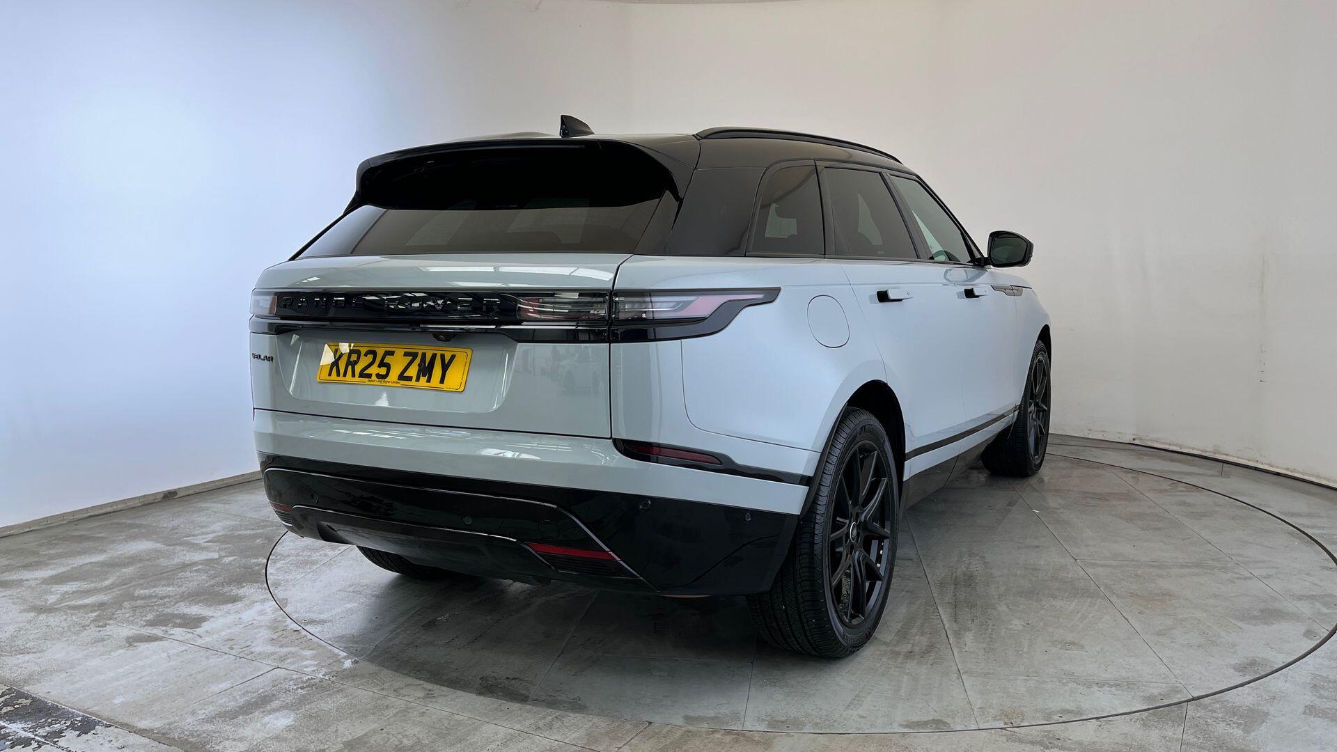 Land Rover Range Rover Velar view 29
