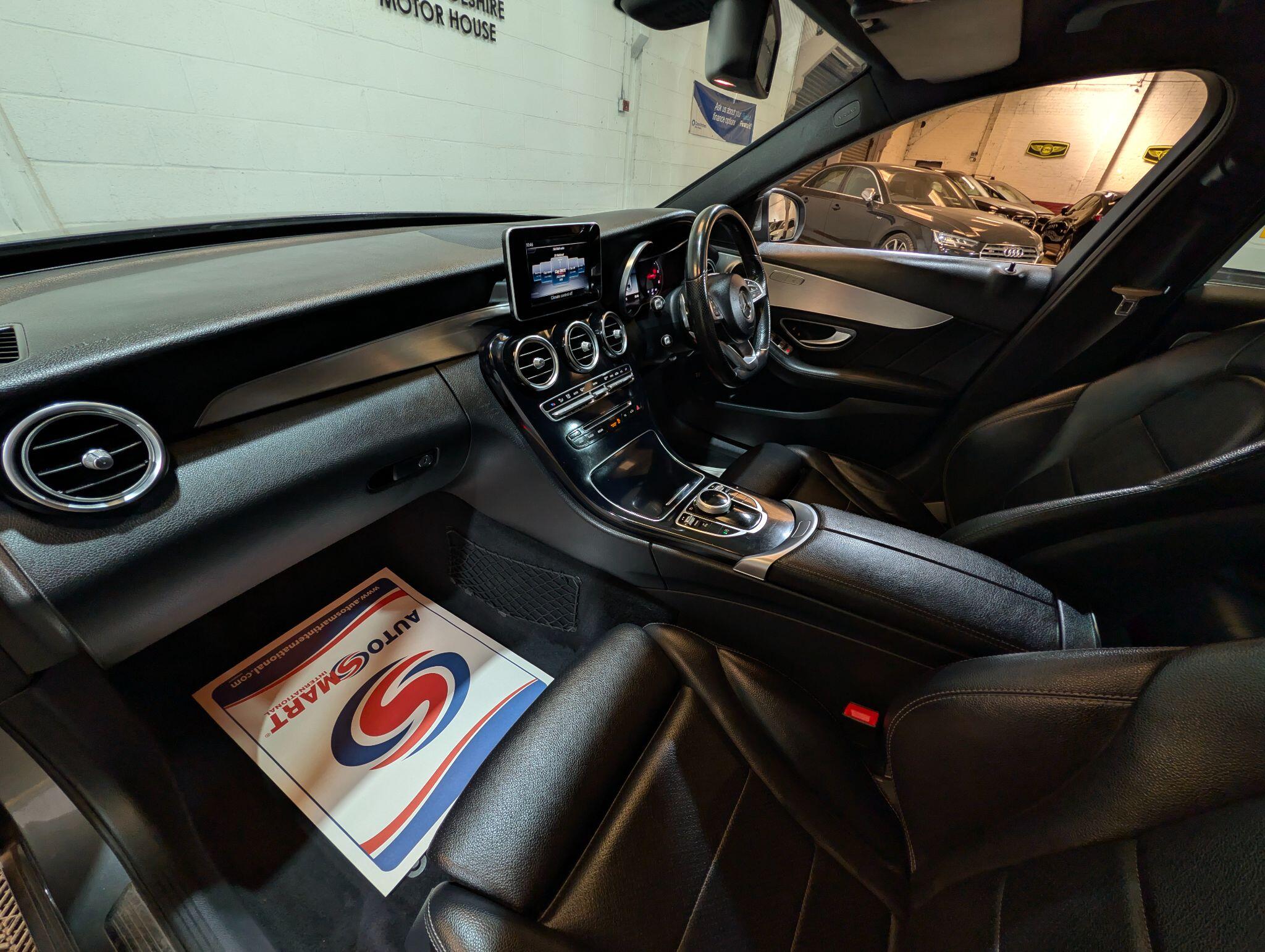 Mercedes-Benz C Class view 27