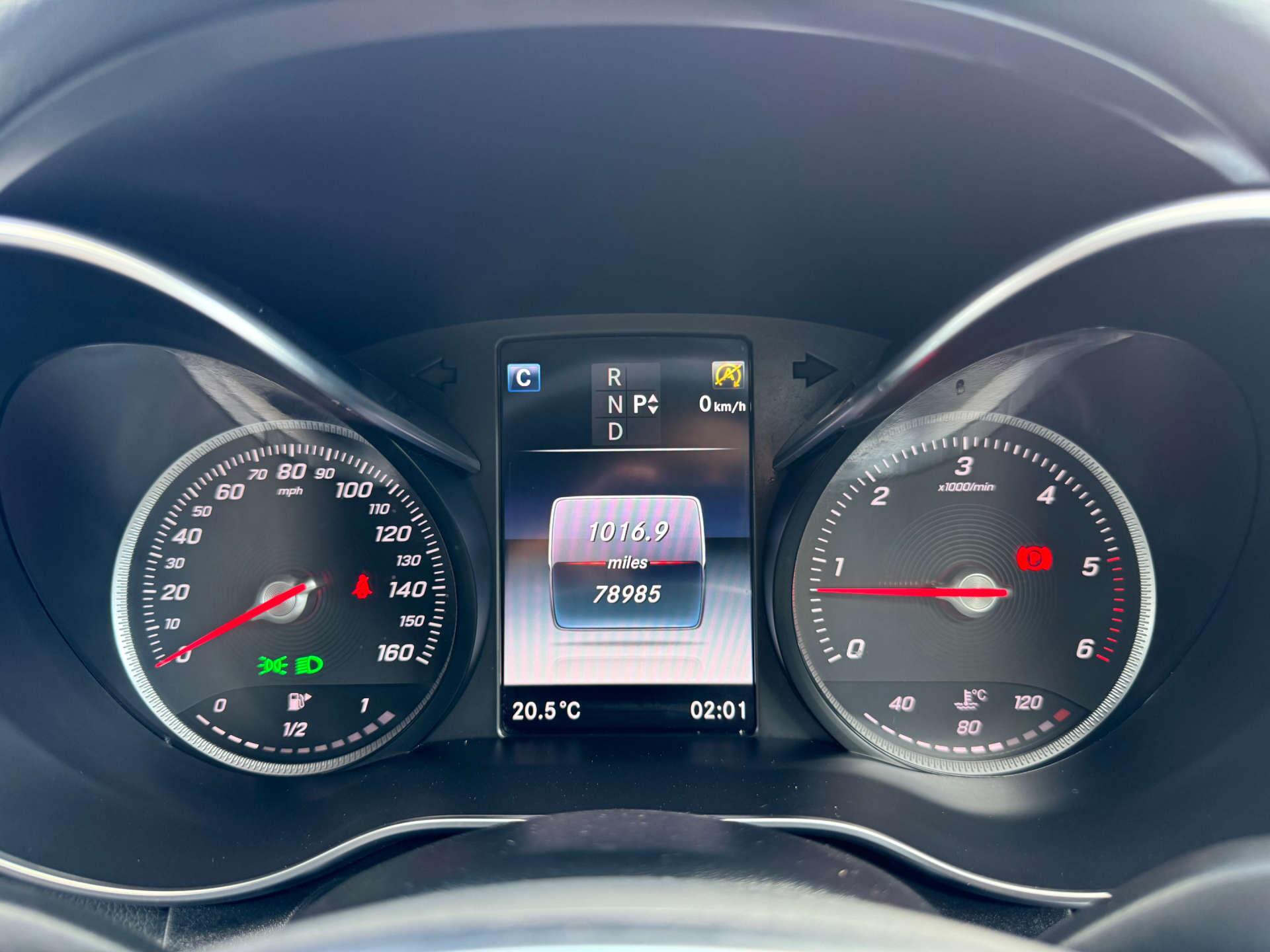 Mercedes-Benz C-Class view 41