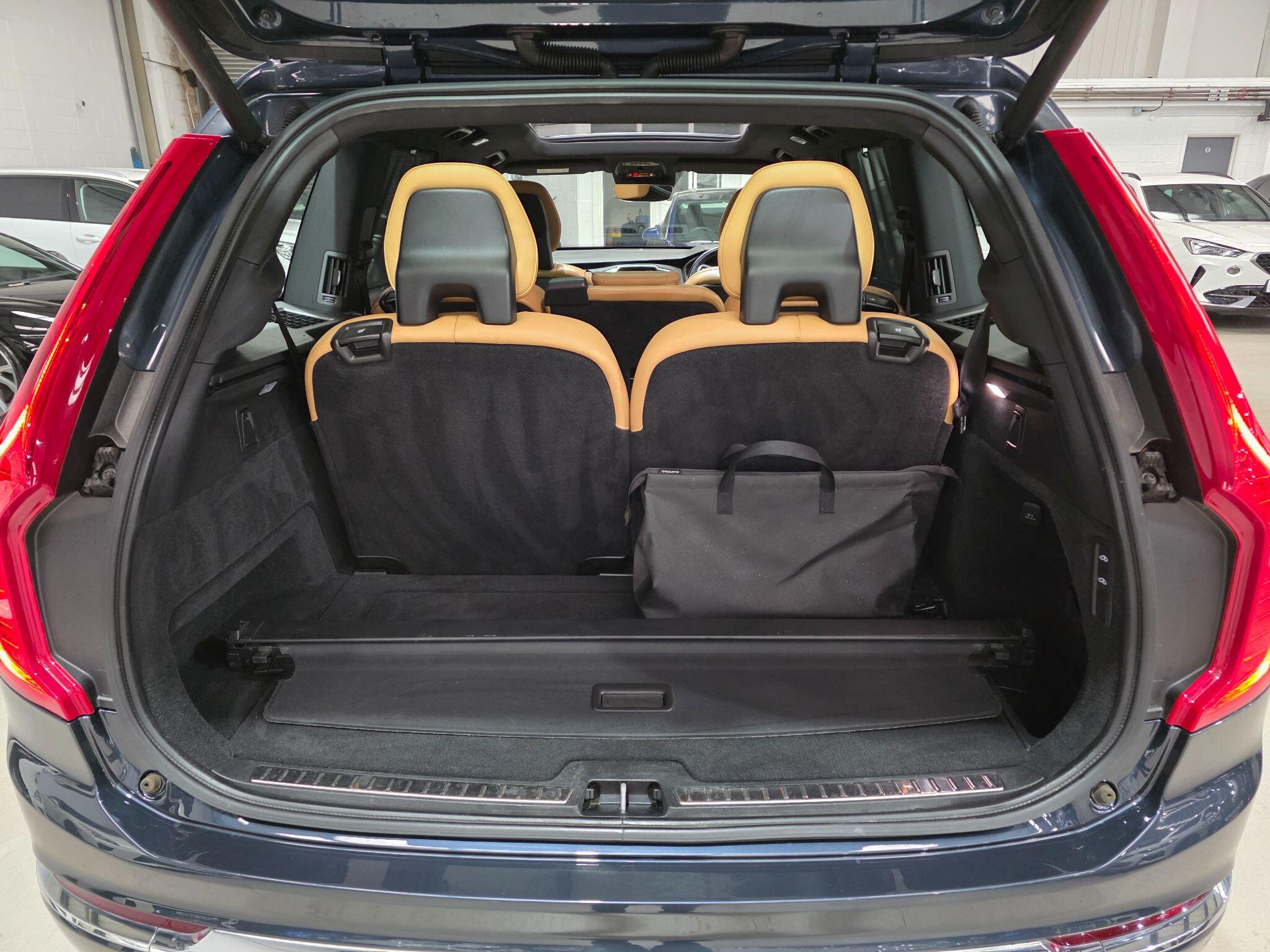 Volvo XC90 view 45
