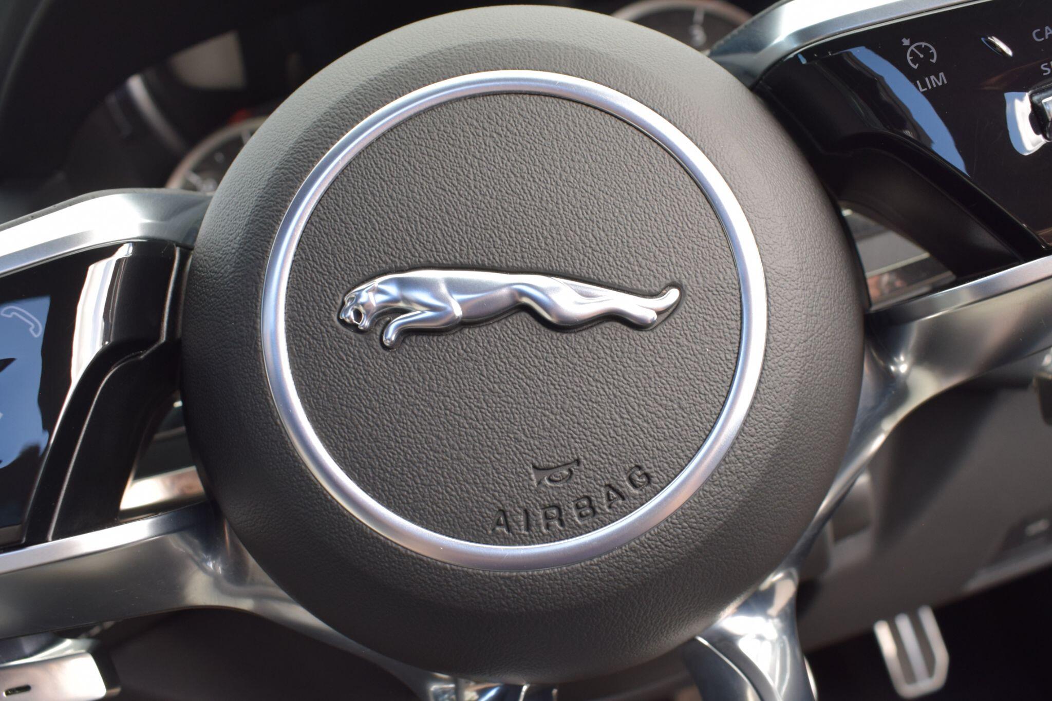 Jaguar Xe view 19