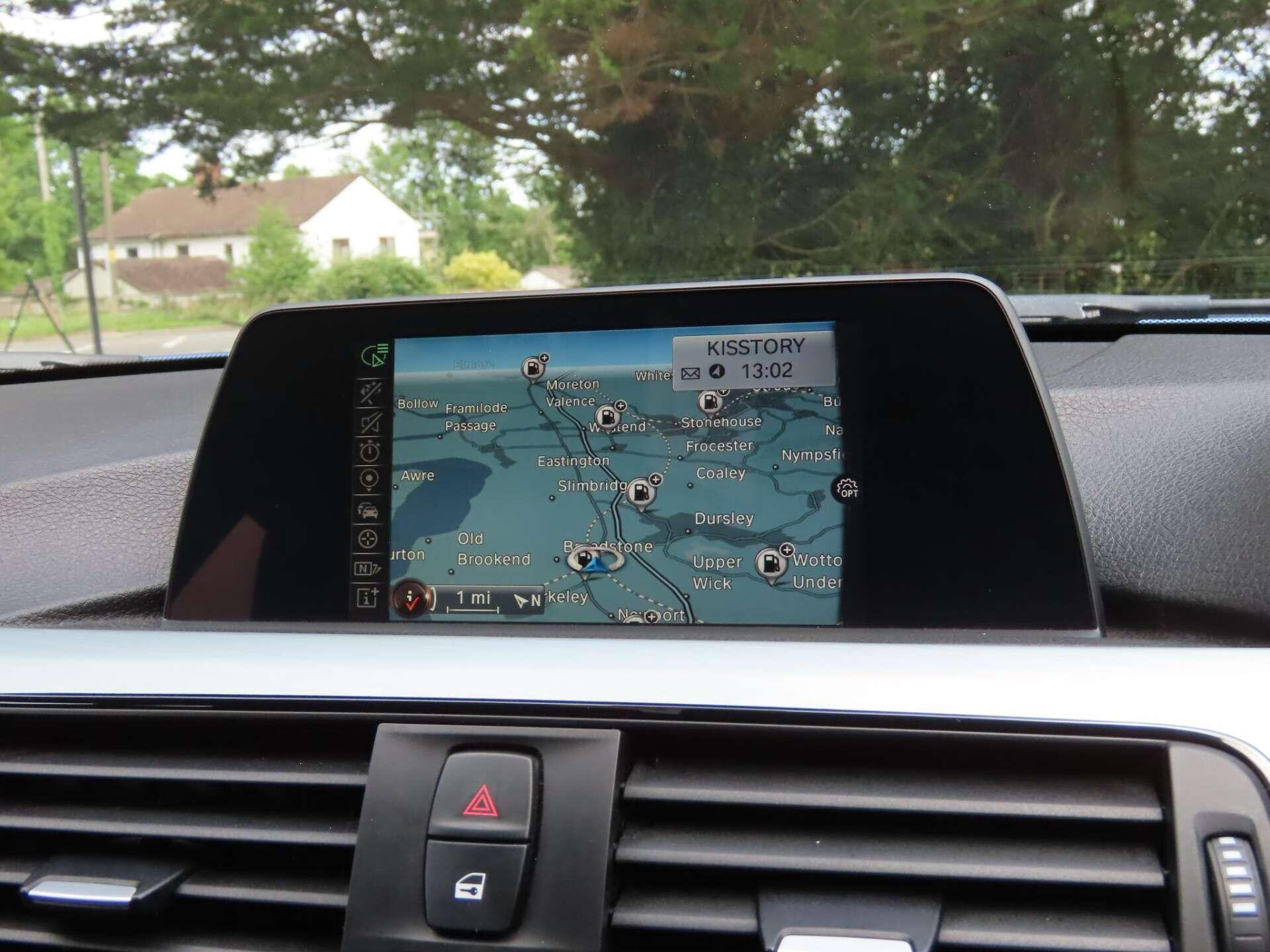 BMW 3 Series view 10