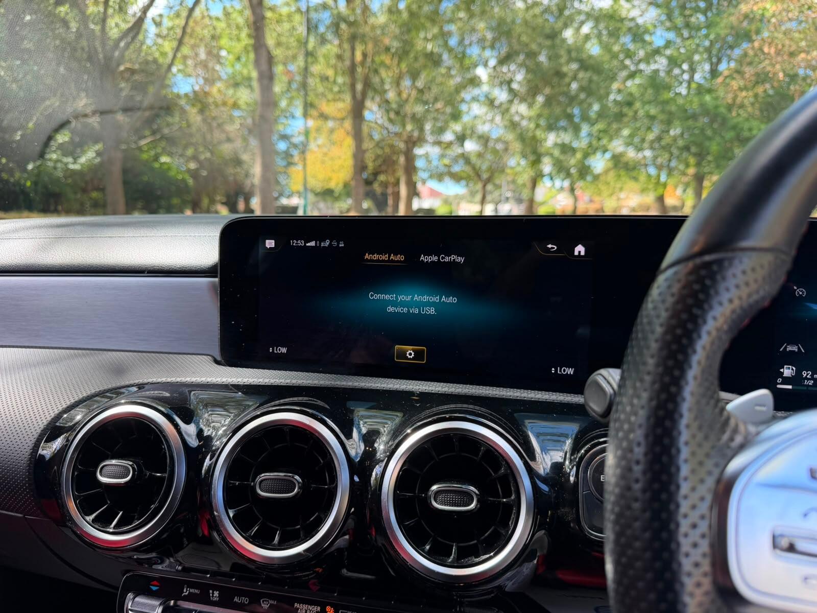 Mercedes-Benz Cla view 19