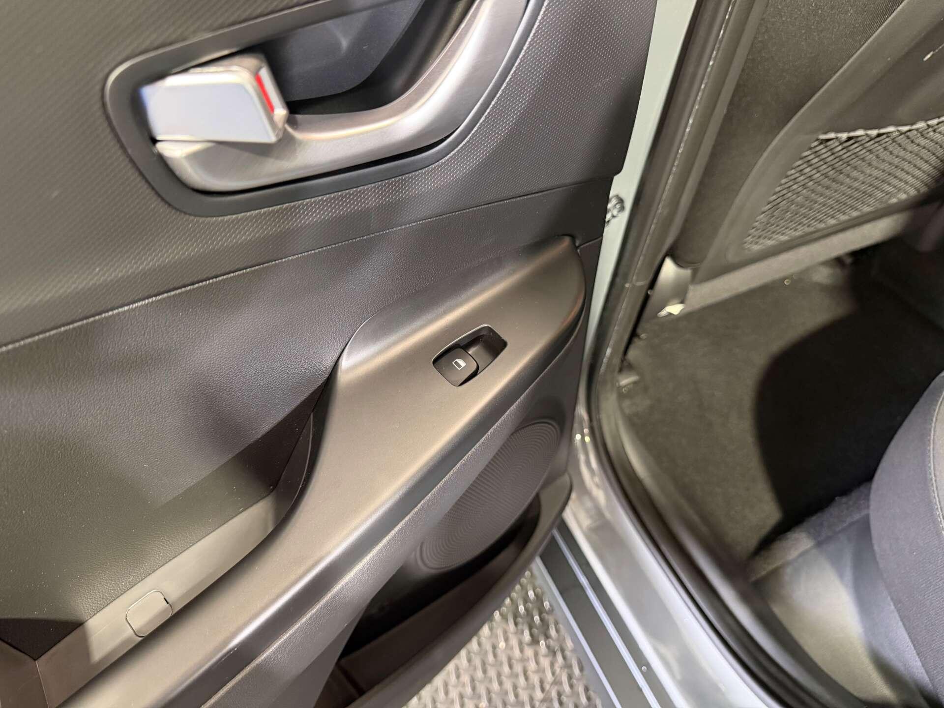 Hyundai Kona view 53