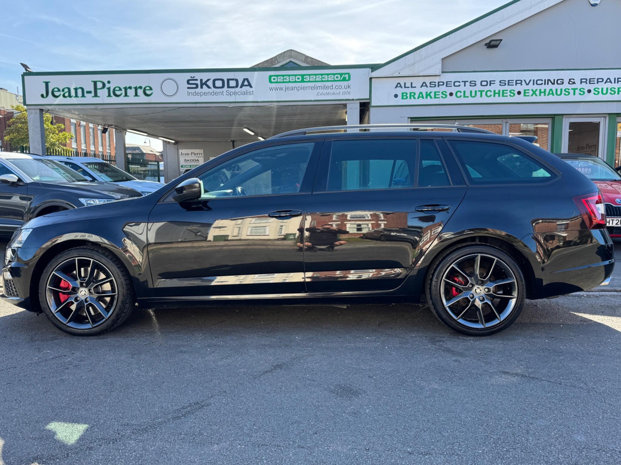 Skoda Octavia view 5