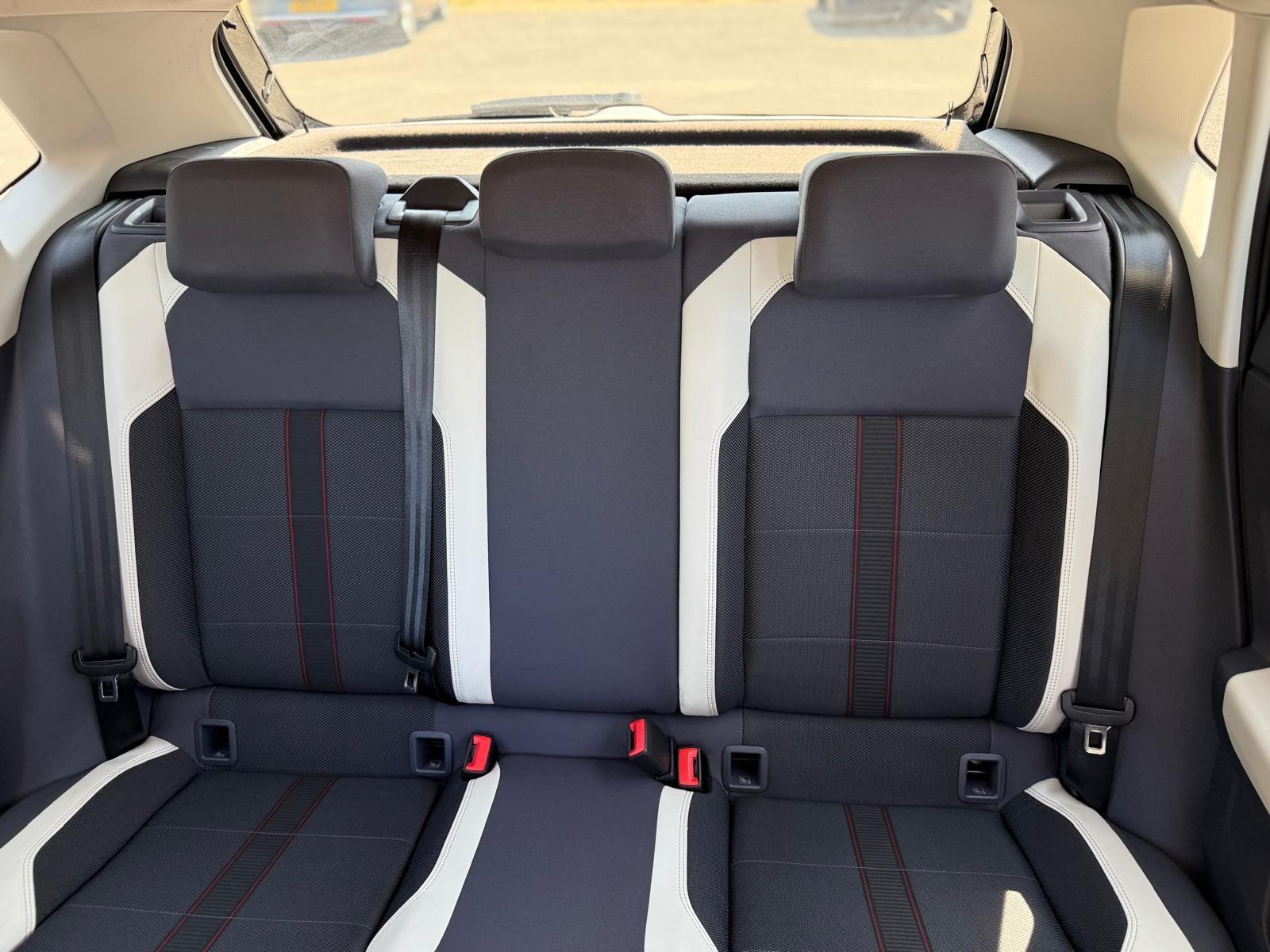 Volkswagen Polo view 42
