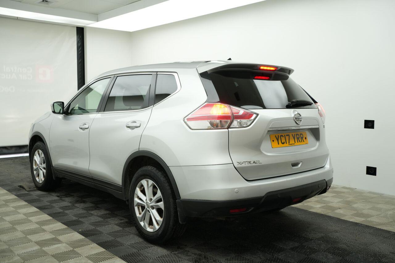 Nissan X-Trail view 8
