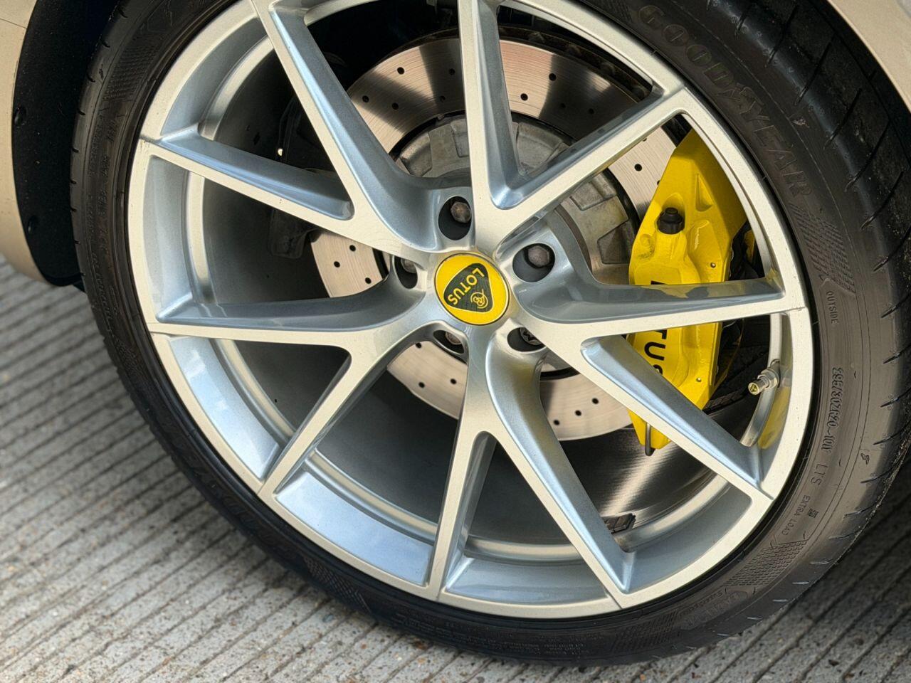 Lotus Emira view 18
