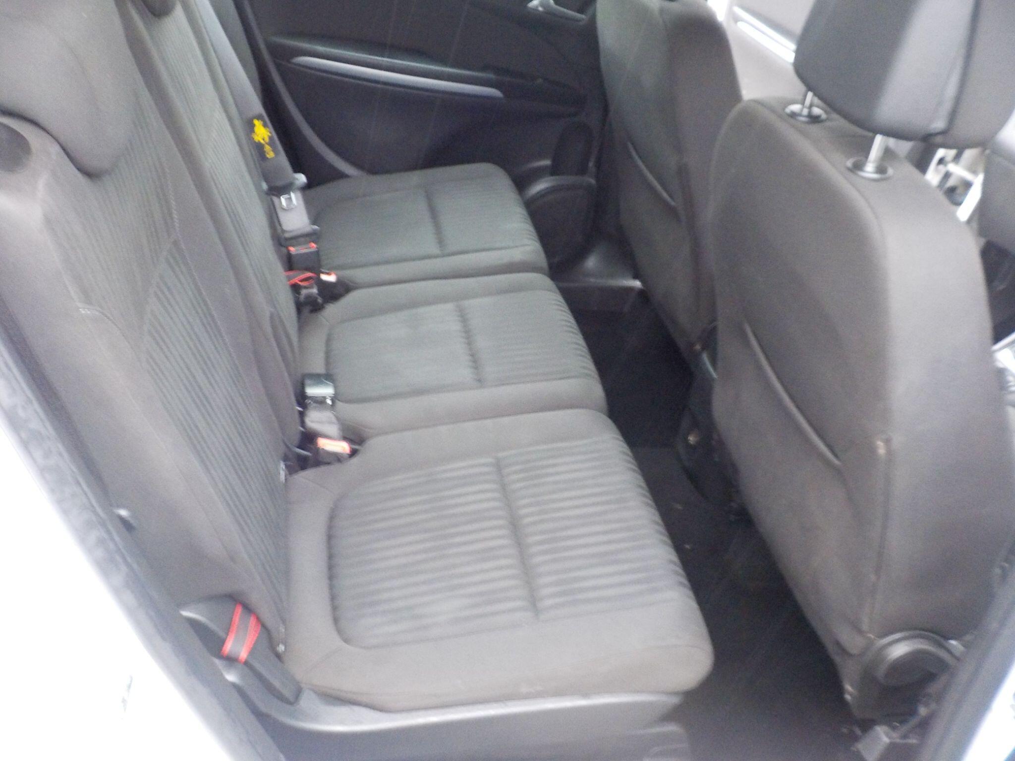 Vauxhall Zafira Tourer 1.8 16V Exclusiv Euro 5 5dr